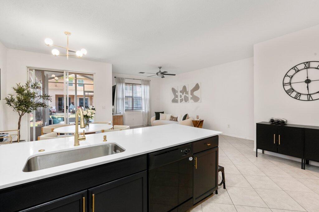 453 Rainbow Springs Terrace