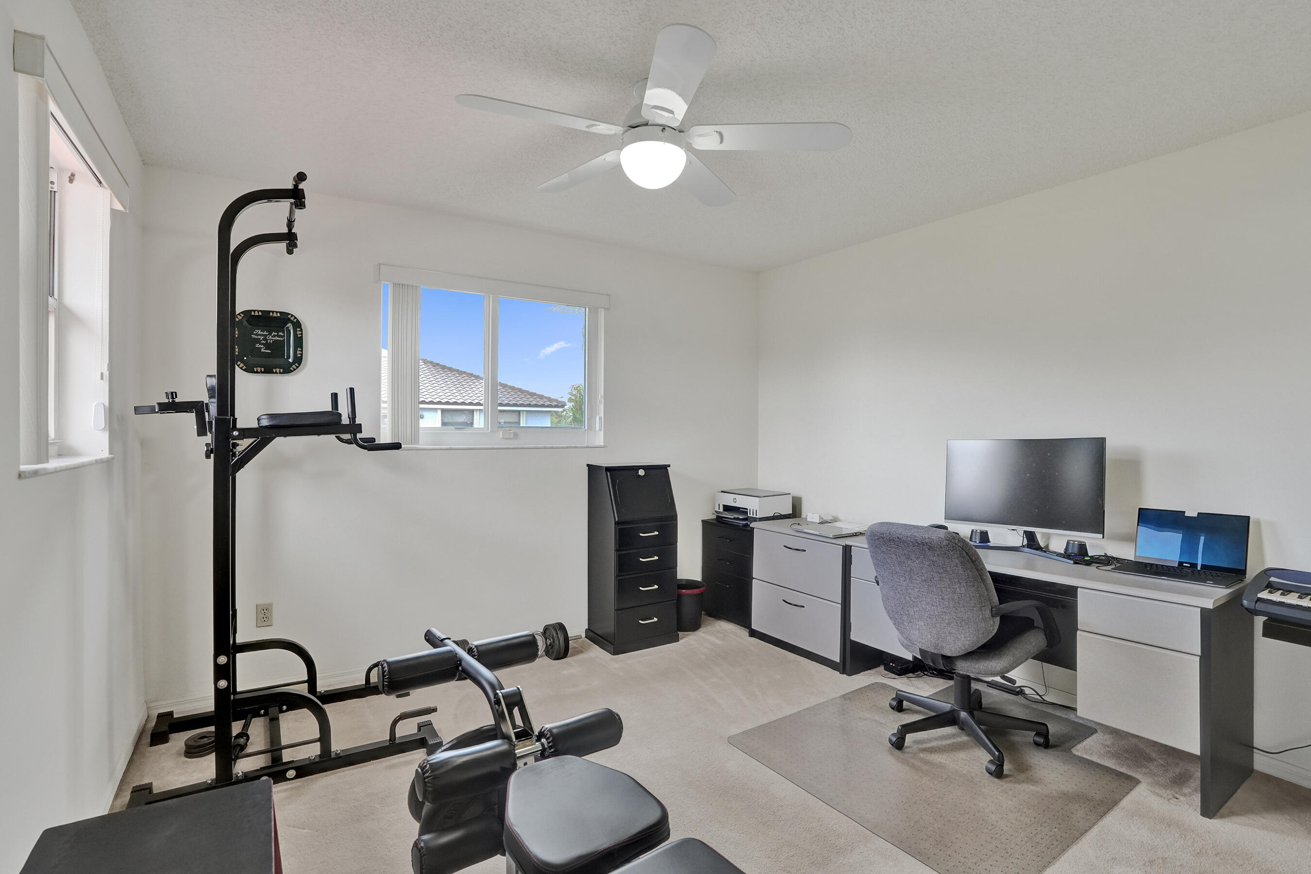 HAWKES BLUFF - Residential