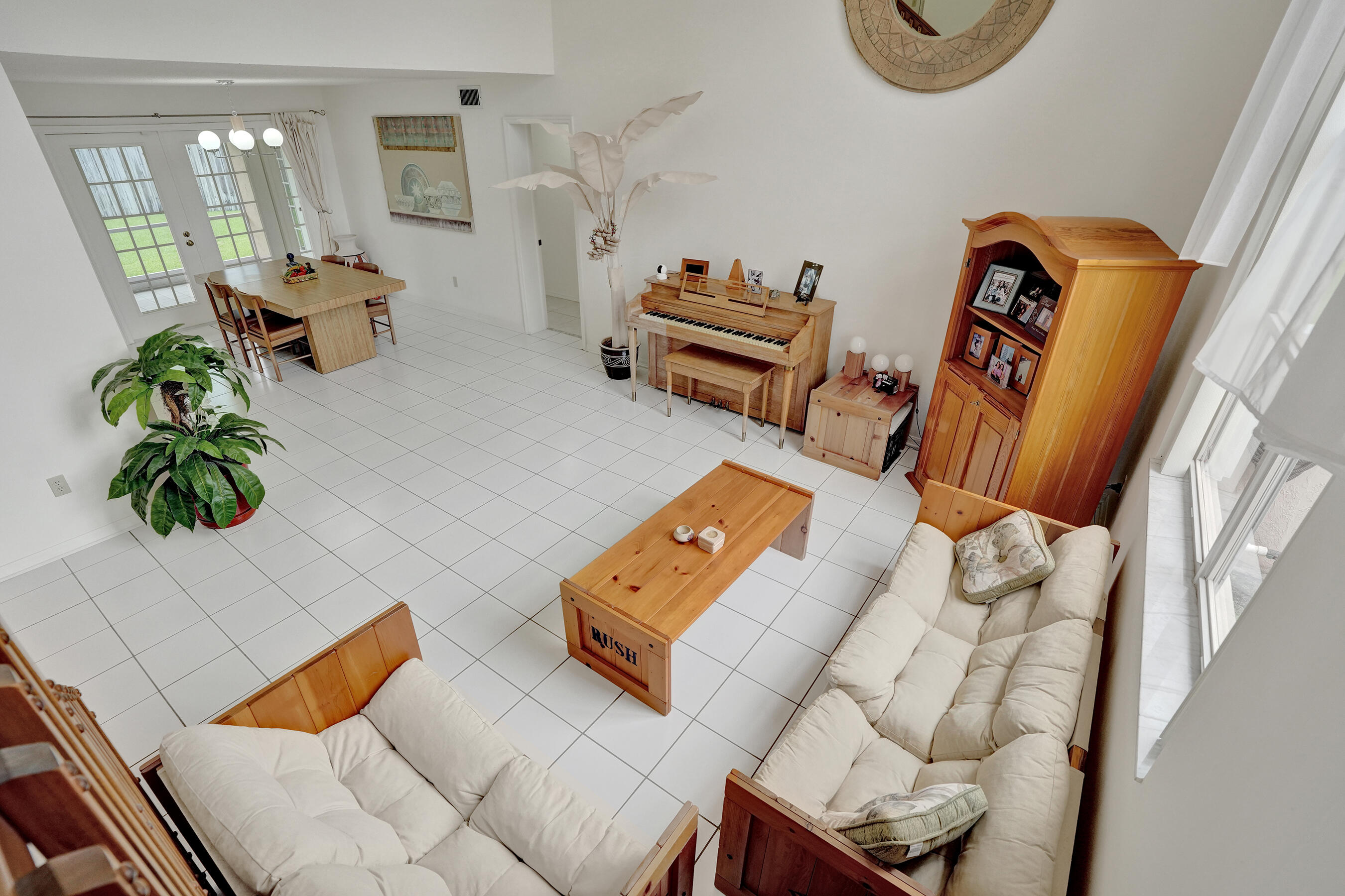 HAWKES BLUFF - Residential