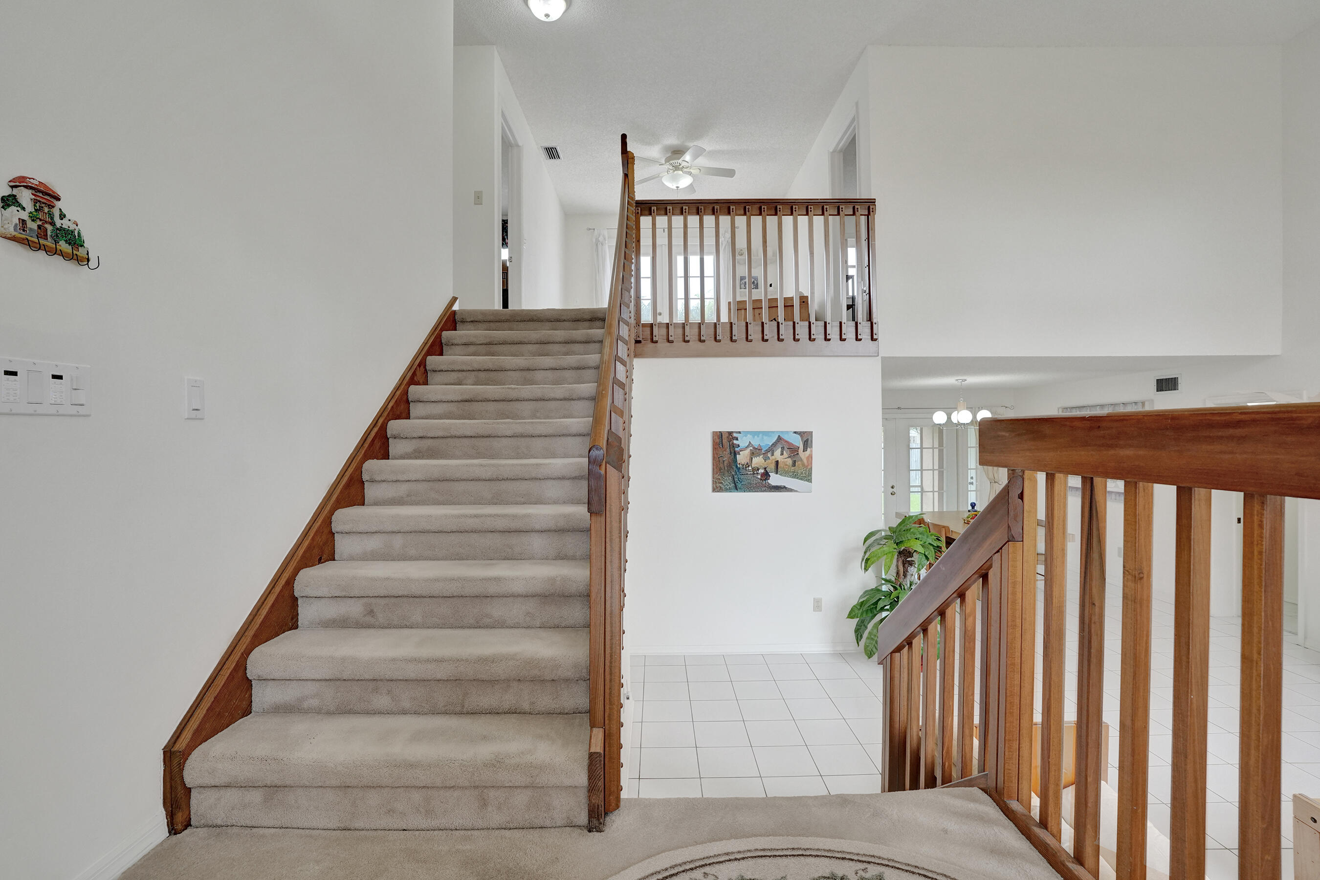 HAWKES BLUFF - Residential