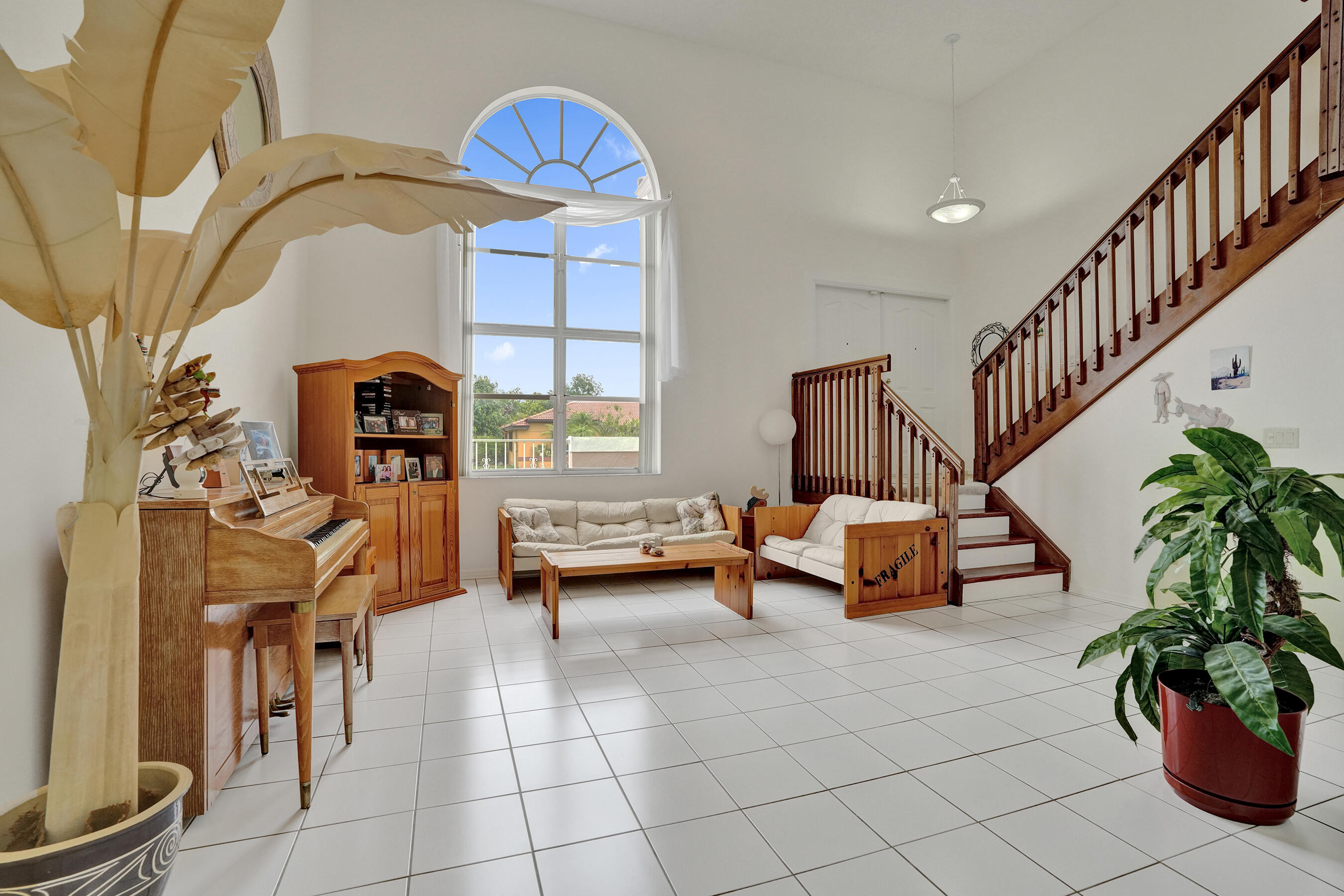HAWKES BLUFF - Residential