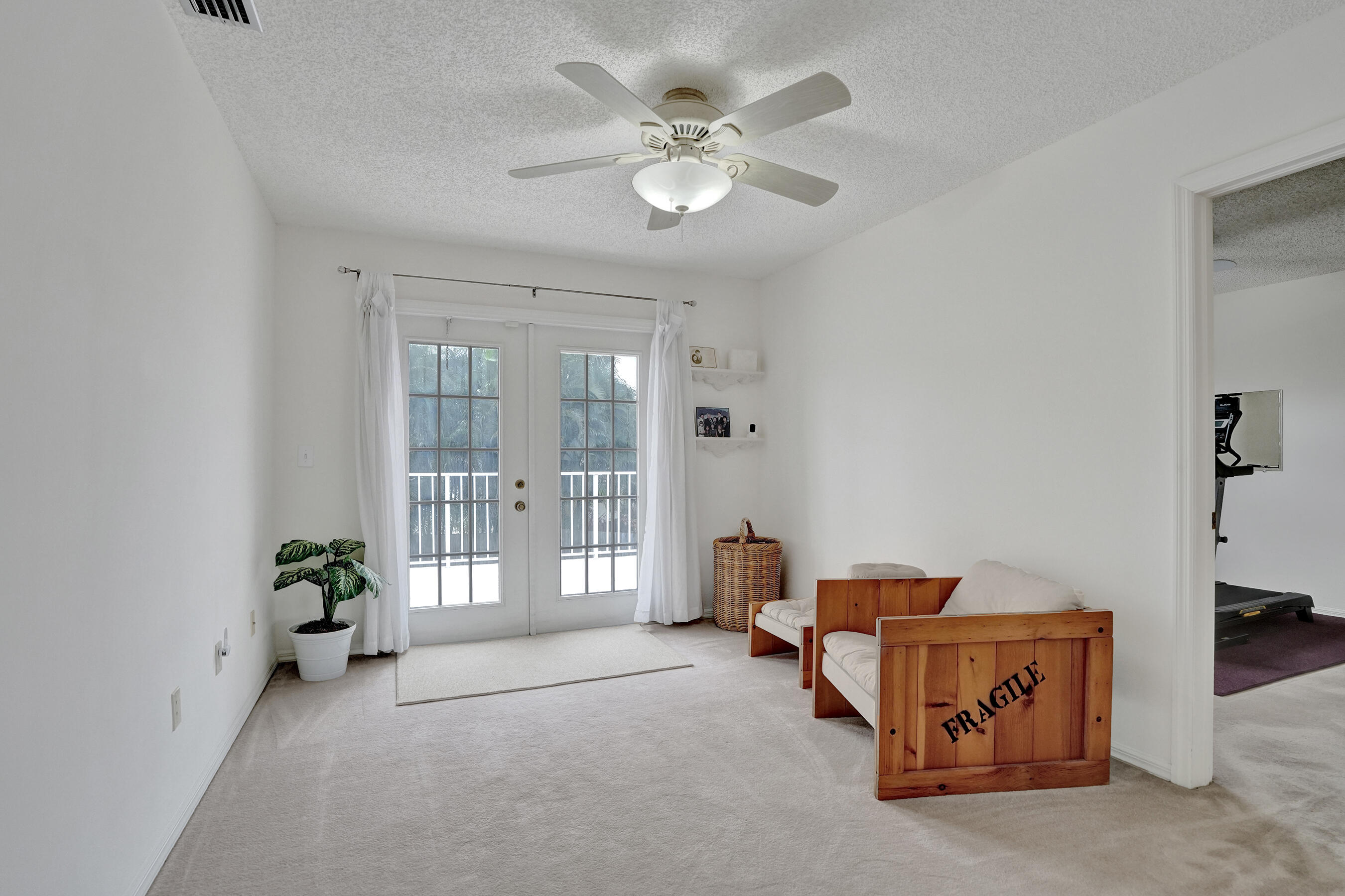 HAWKES BLUFF - Residential