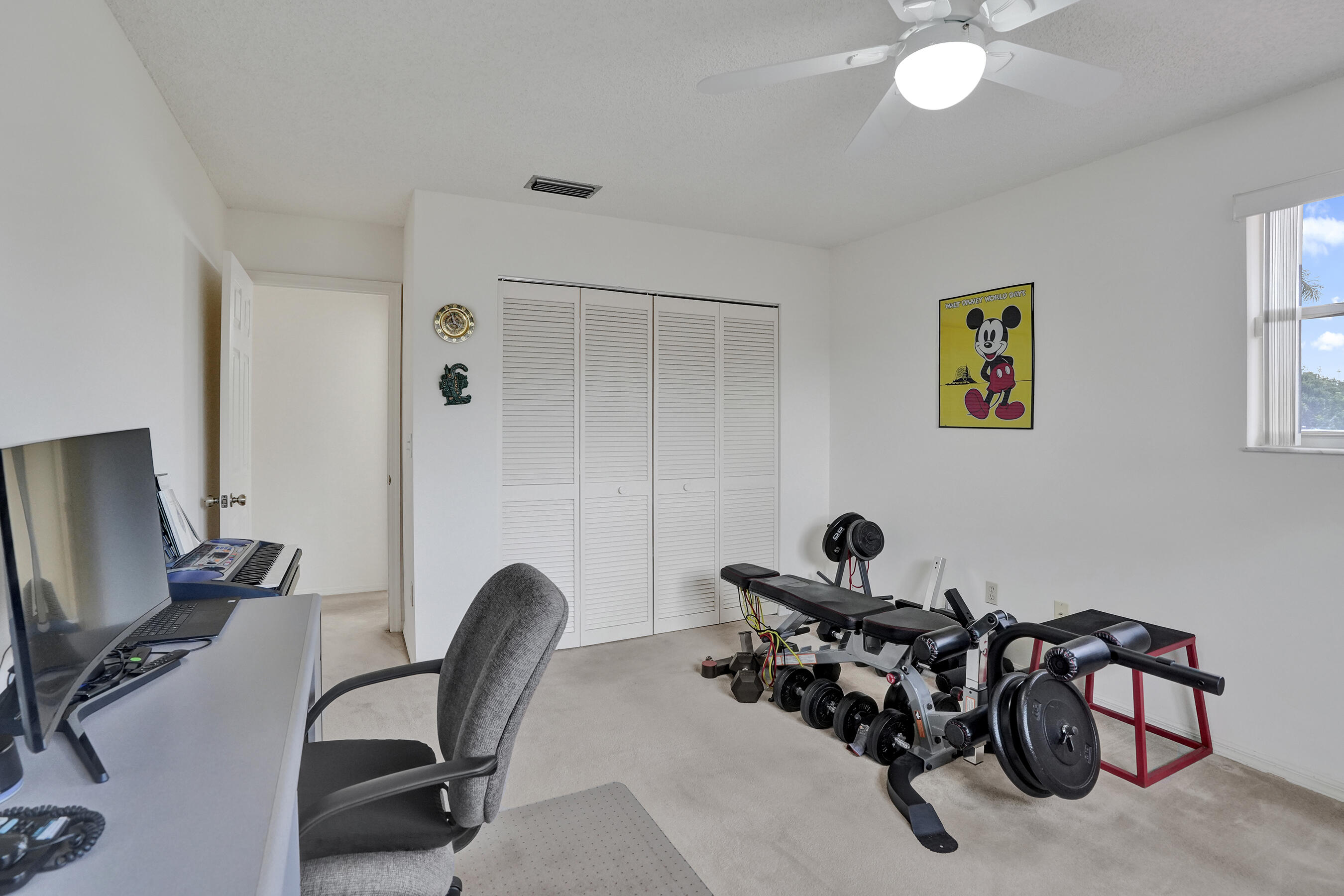HAWKES BLUFF - Residential