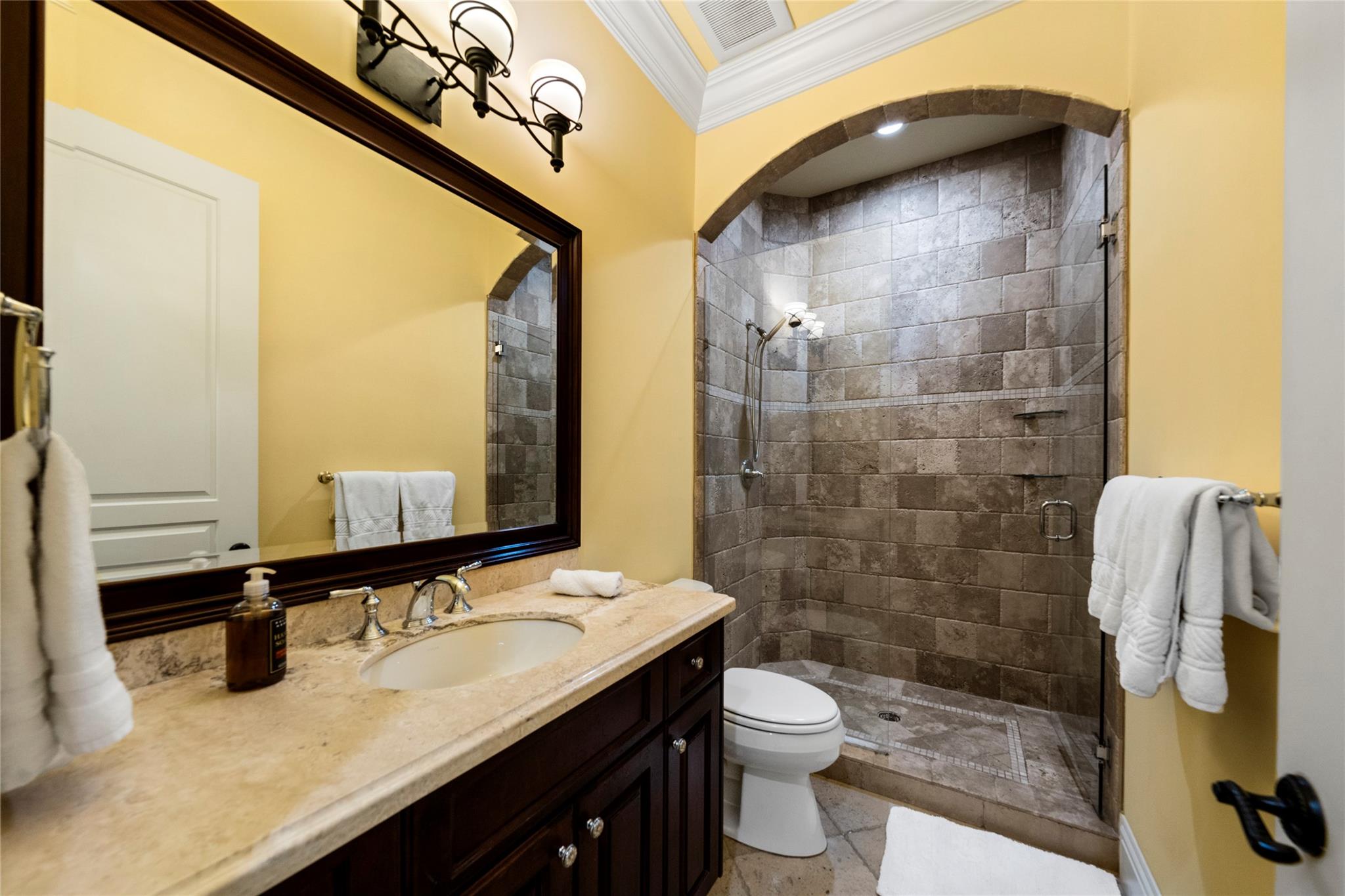 Coral Isles 15-60 B - Residential Lease