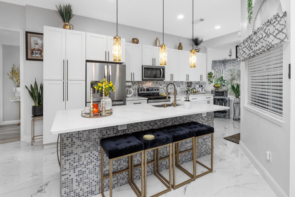 Photo of 713 SW Saint Croix Cove, Port Saint Lucie, FL 34986 (MLS # B26018836)