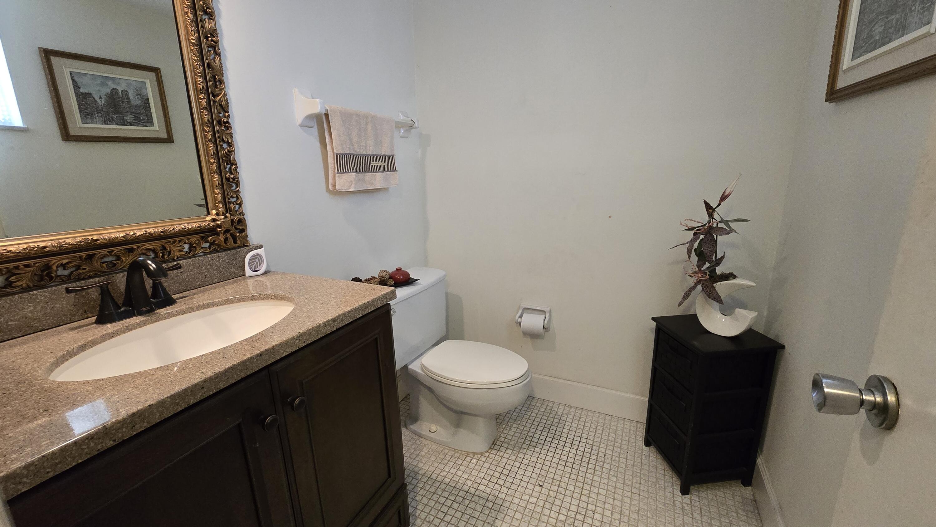 NO 40 PALM-AIRE COUNTRY CLUB - Residential