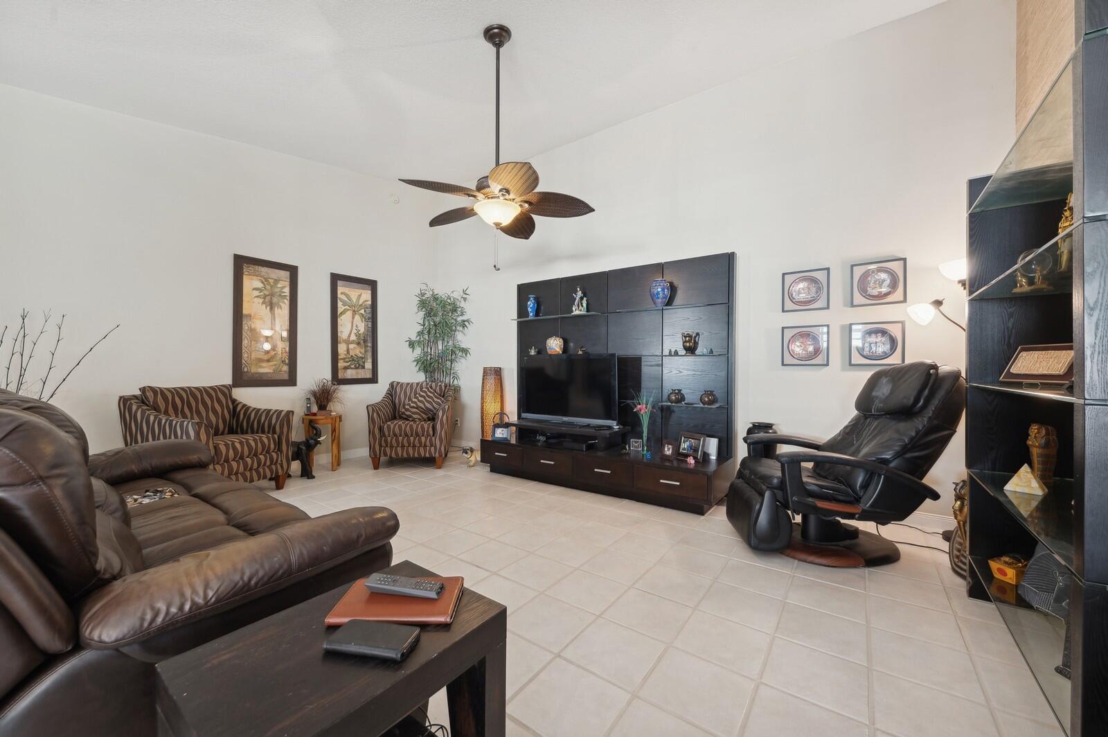 2569 Livingston Lane