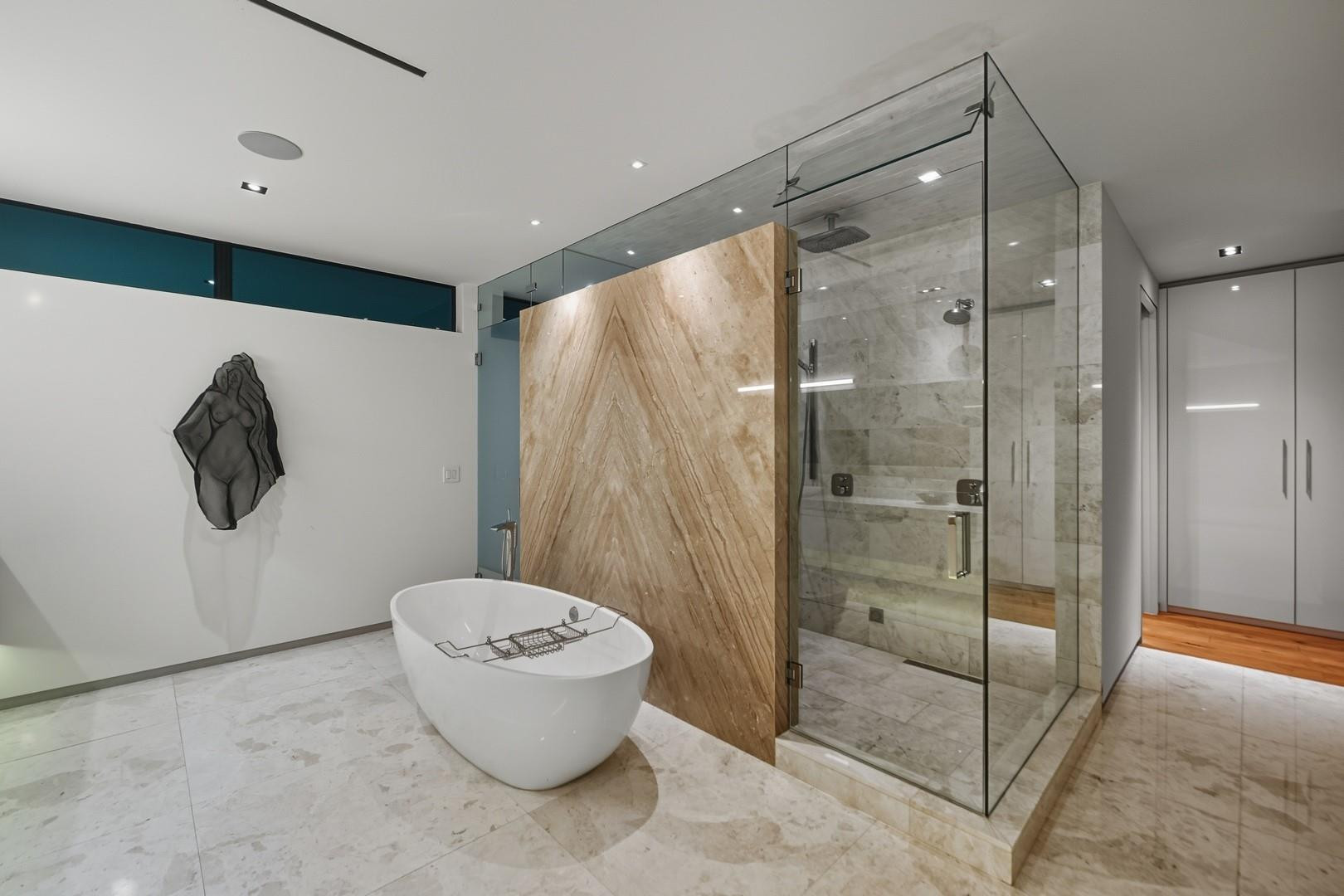 Riviera 6-17 B - Residential