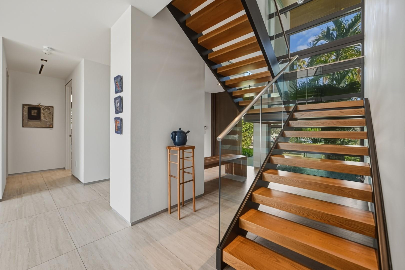 Riviera 6-17 B - Residential