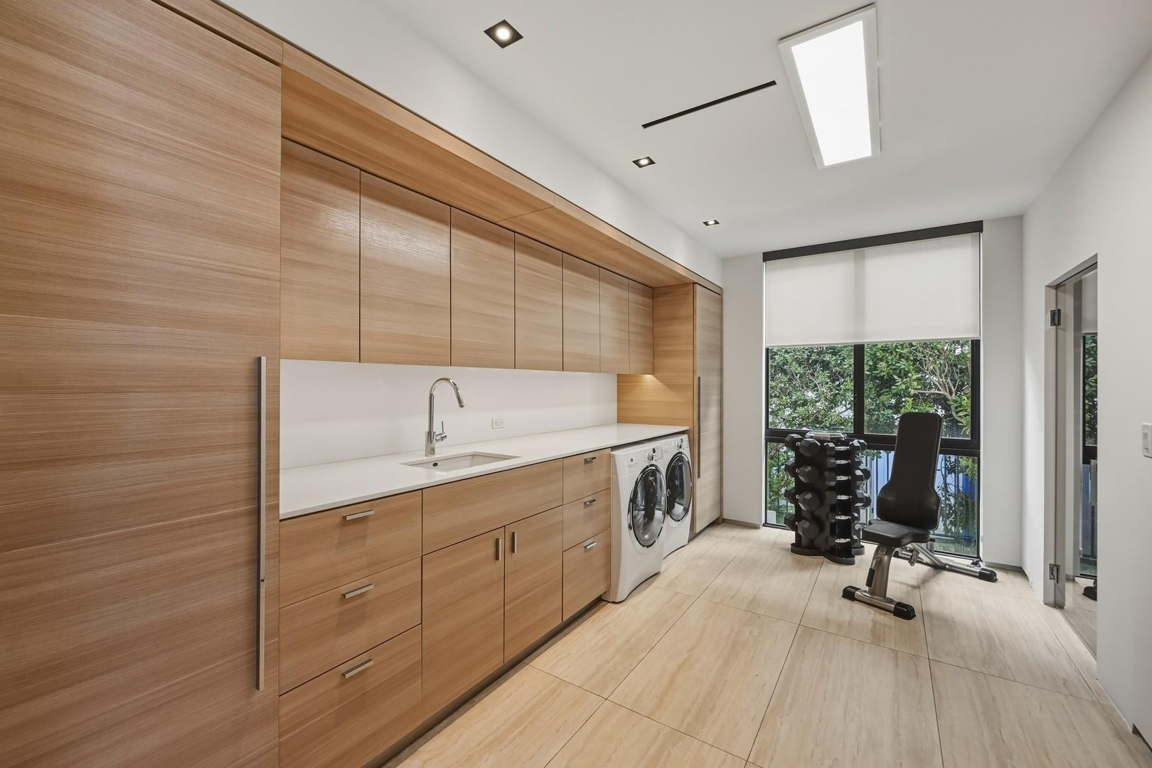 Riviera 6-17 B - Residential