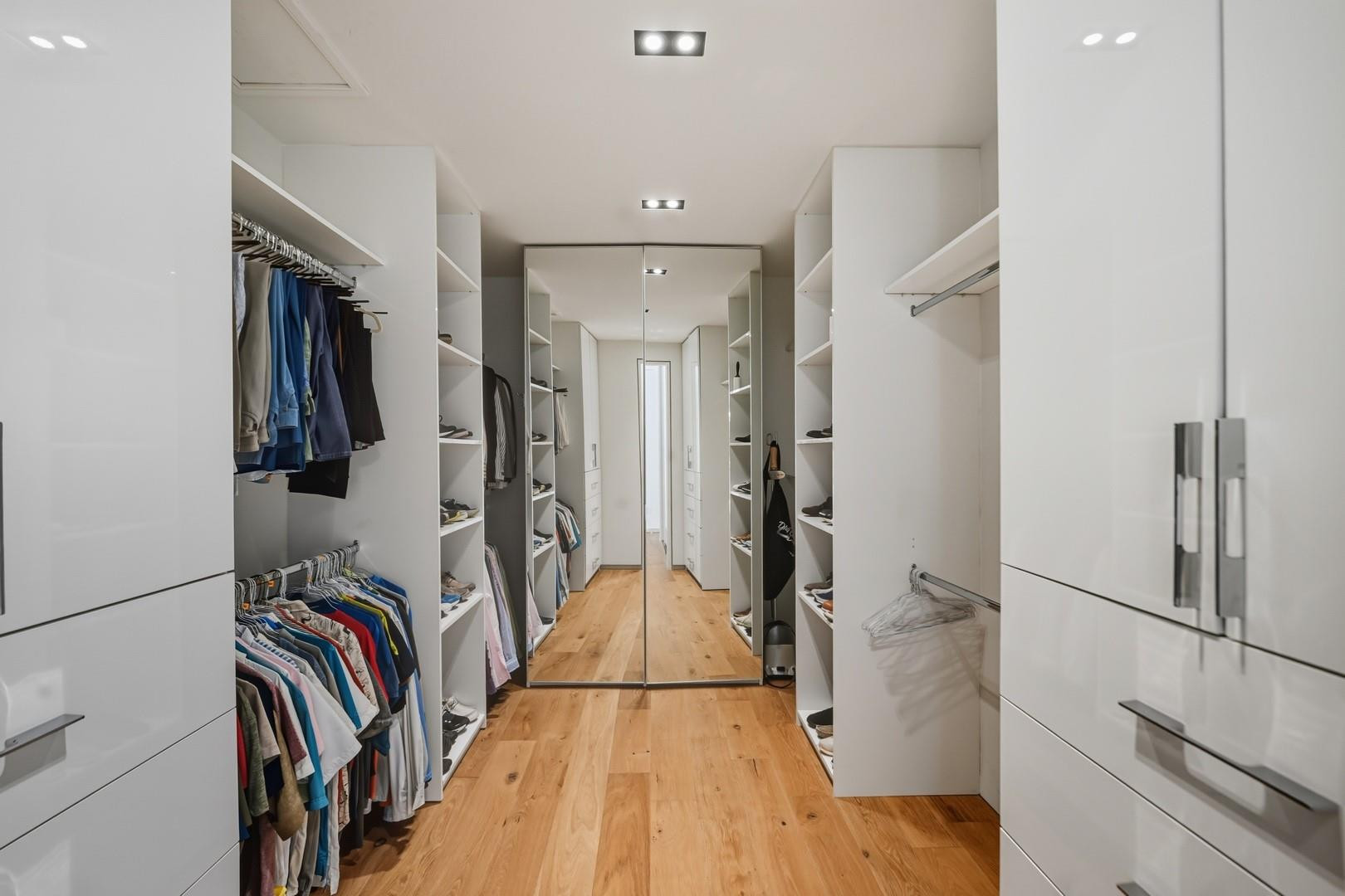 Riviera 6-17 B - Residential