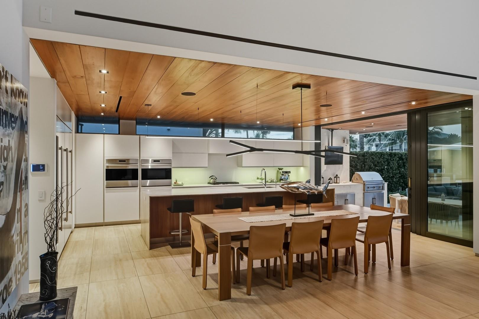 Riviera 6-17 B - Residential