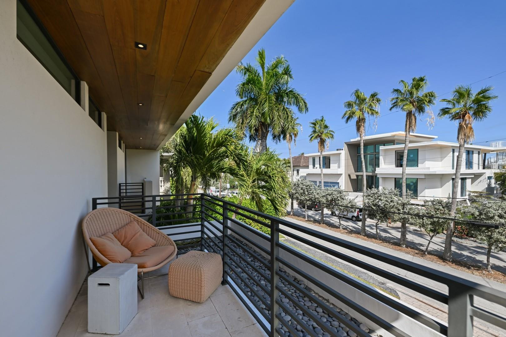 Riviera 6-17 B - Residential