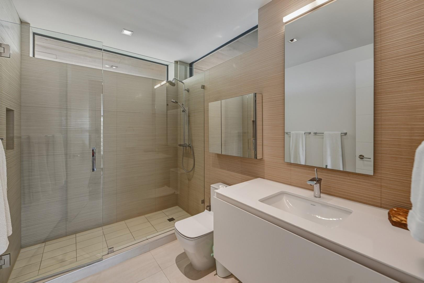 Riviera 6-17 B - Residential