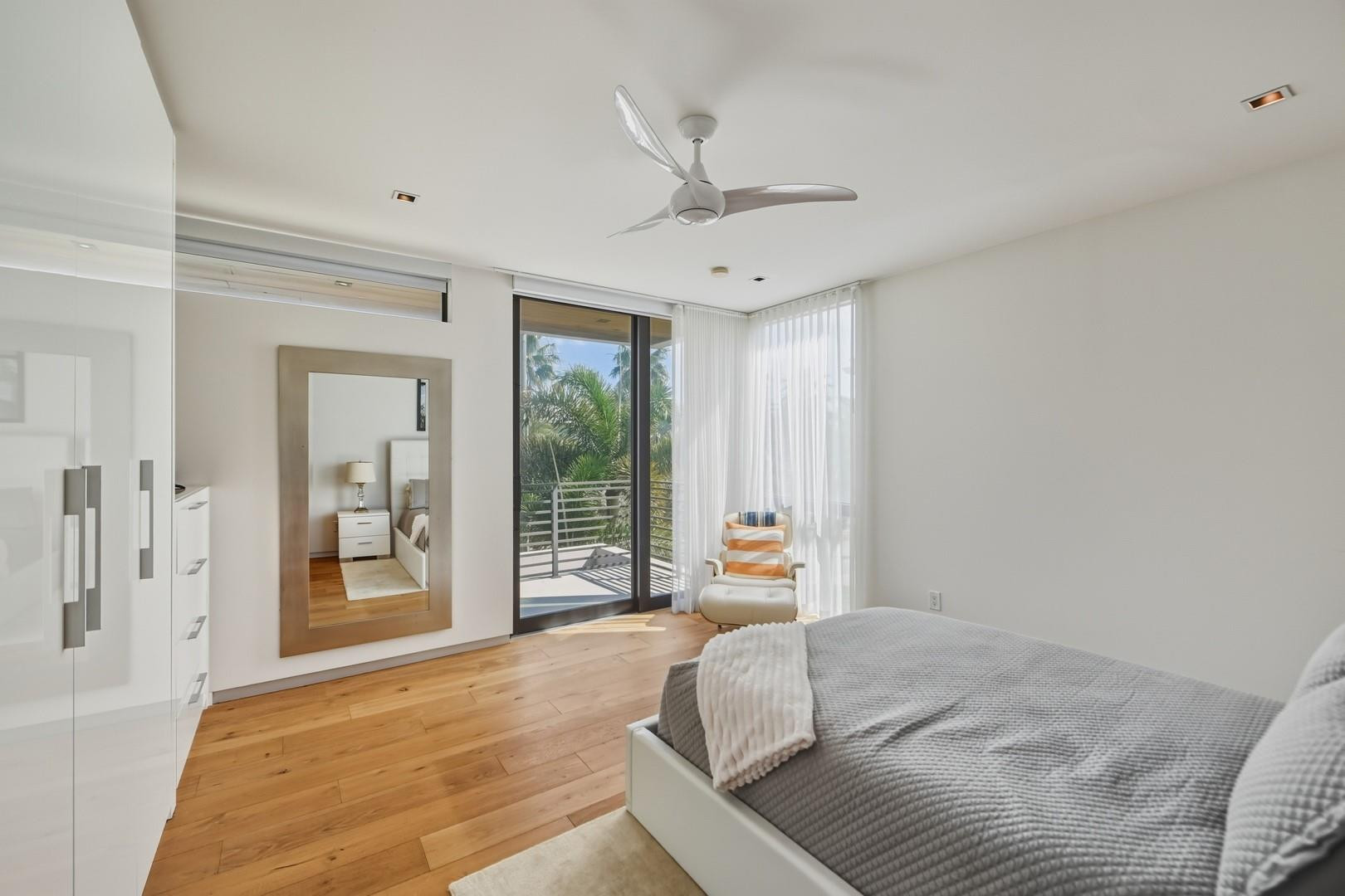 Riviera 6-17 B - Residential