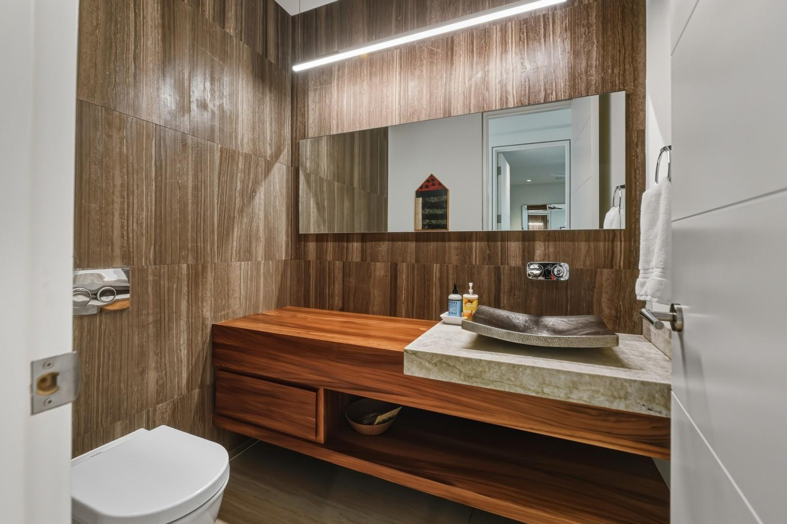 Riviera 6-17 B - Residential