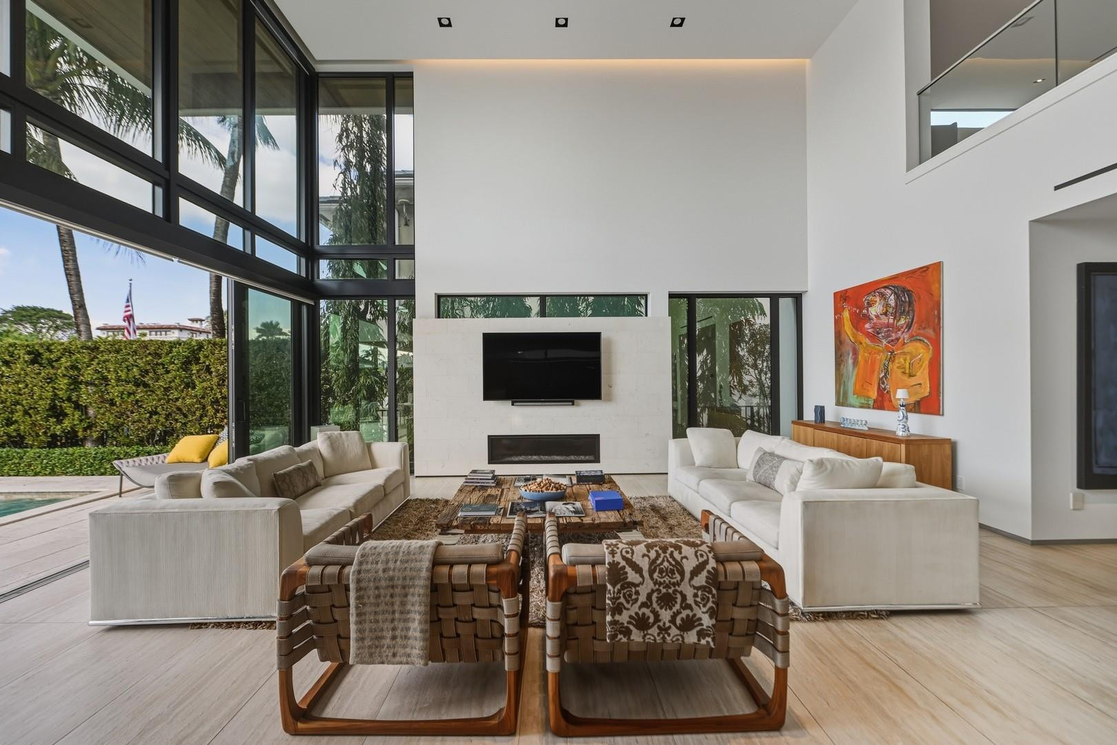 Riviera 6-17 B - Residential