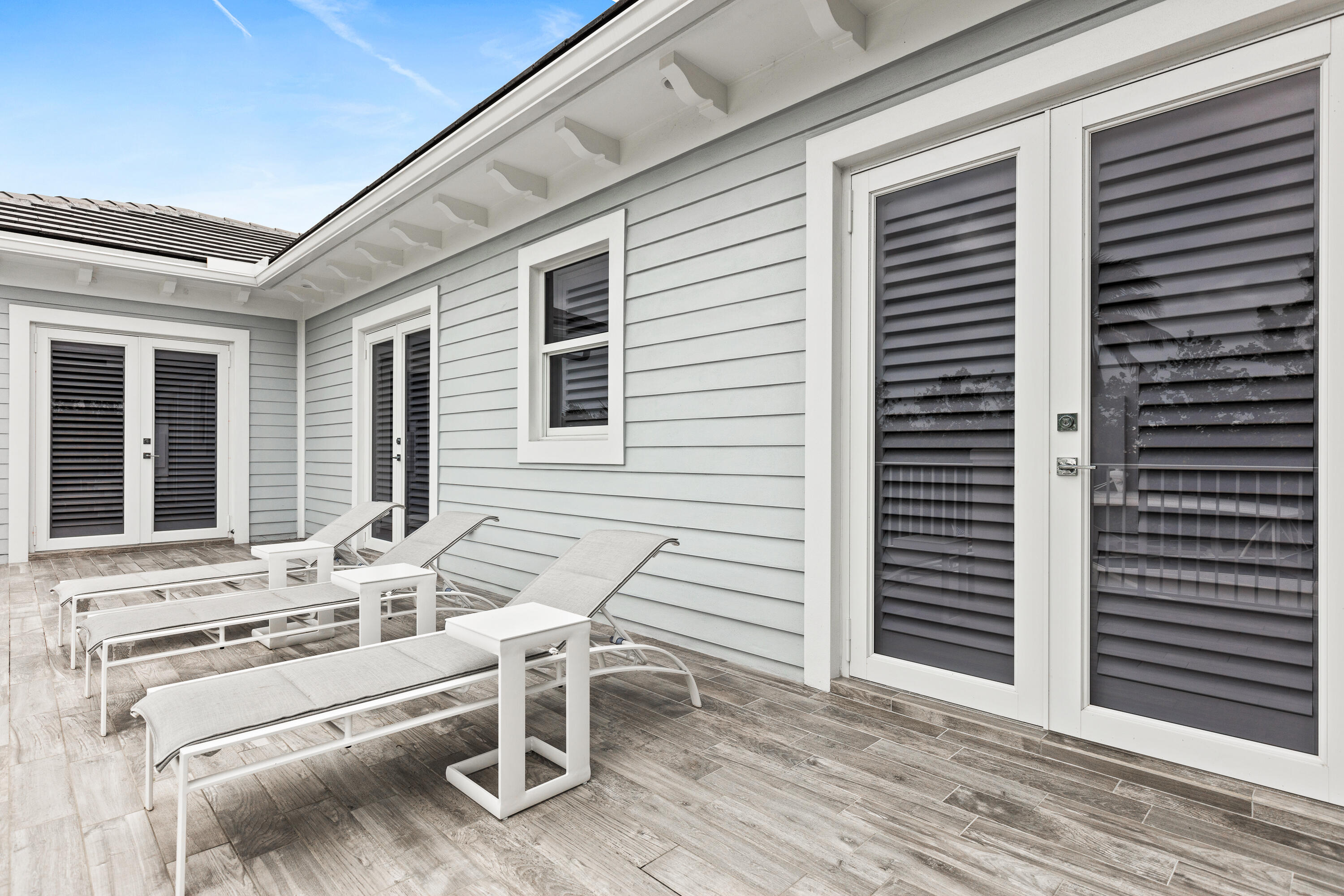 PIRATES COVE - Residential