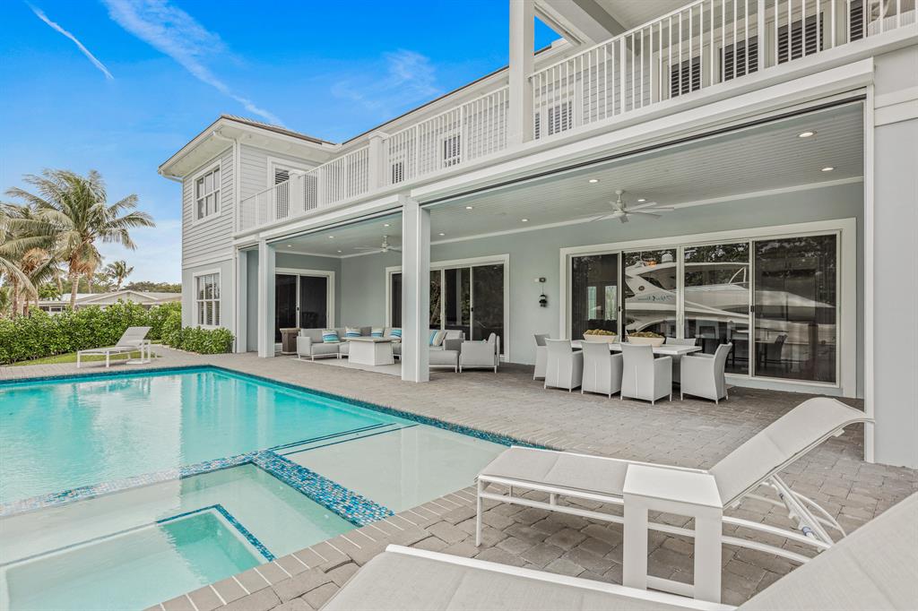 PIRATES COVE - Residential