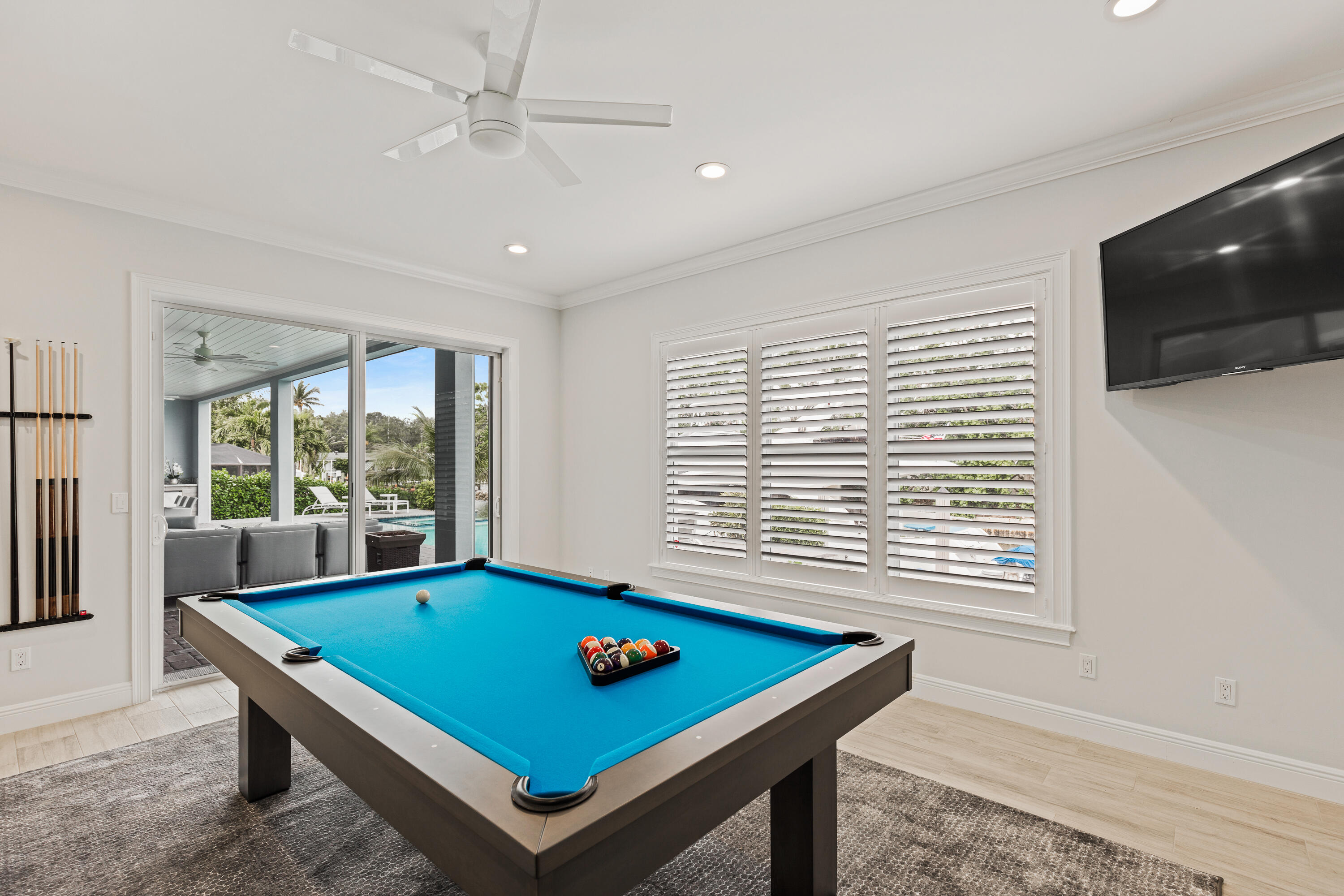 PIRATES COVE - Residential