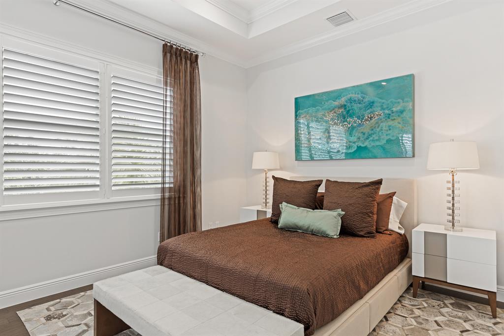 PIRATES COVE - Residential