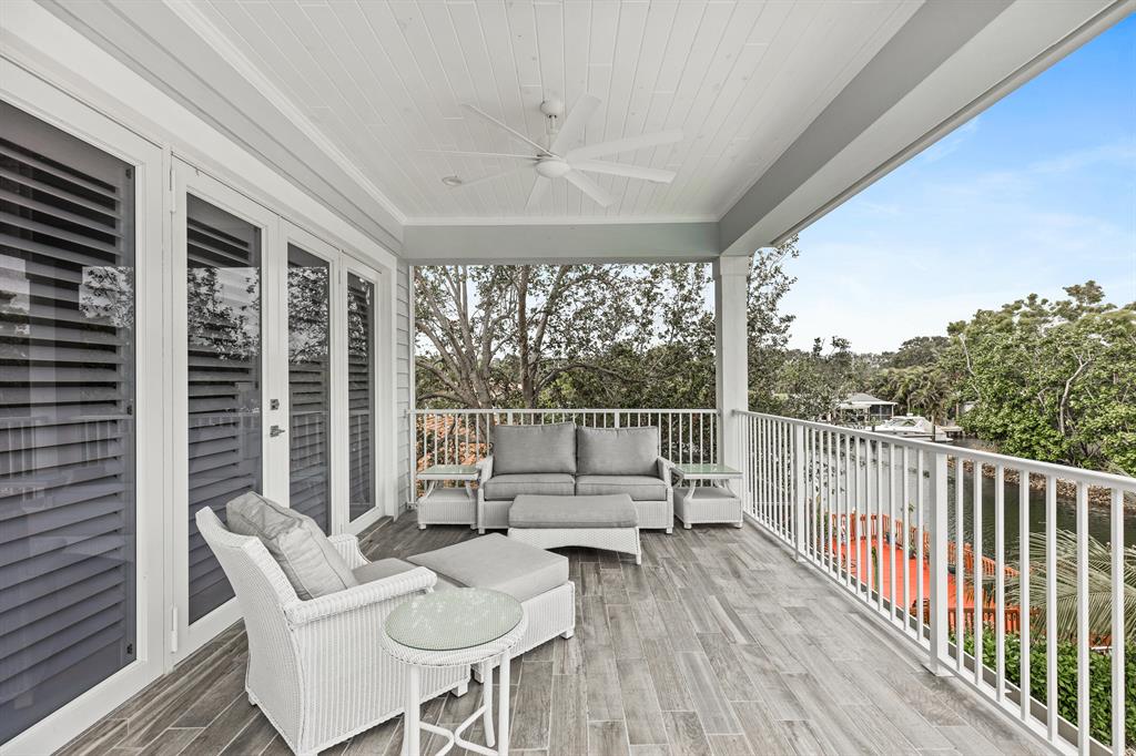 PIRATES COVE - Residential