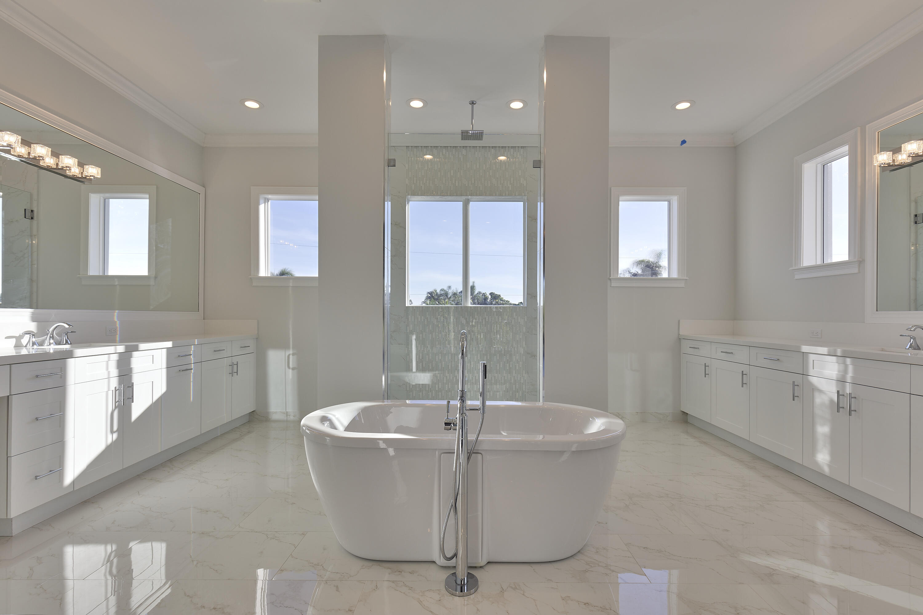 PIRATES COVE - Residential