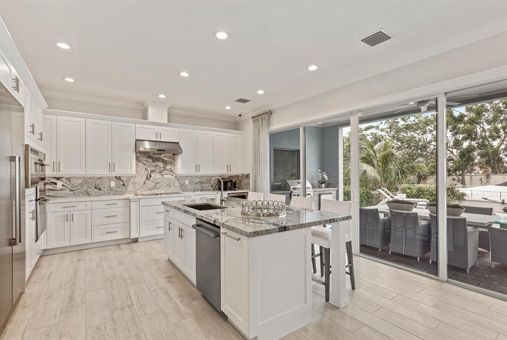 PIRATES COVE - Residential