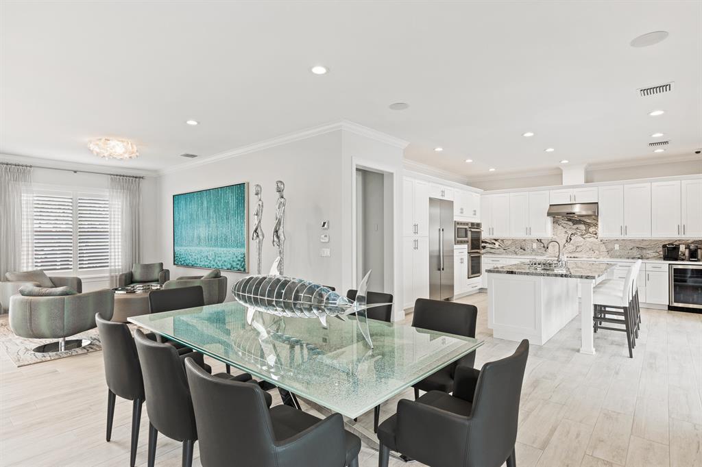 PIRATES COVE - Residential