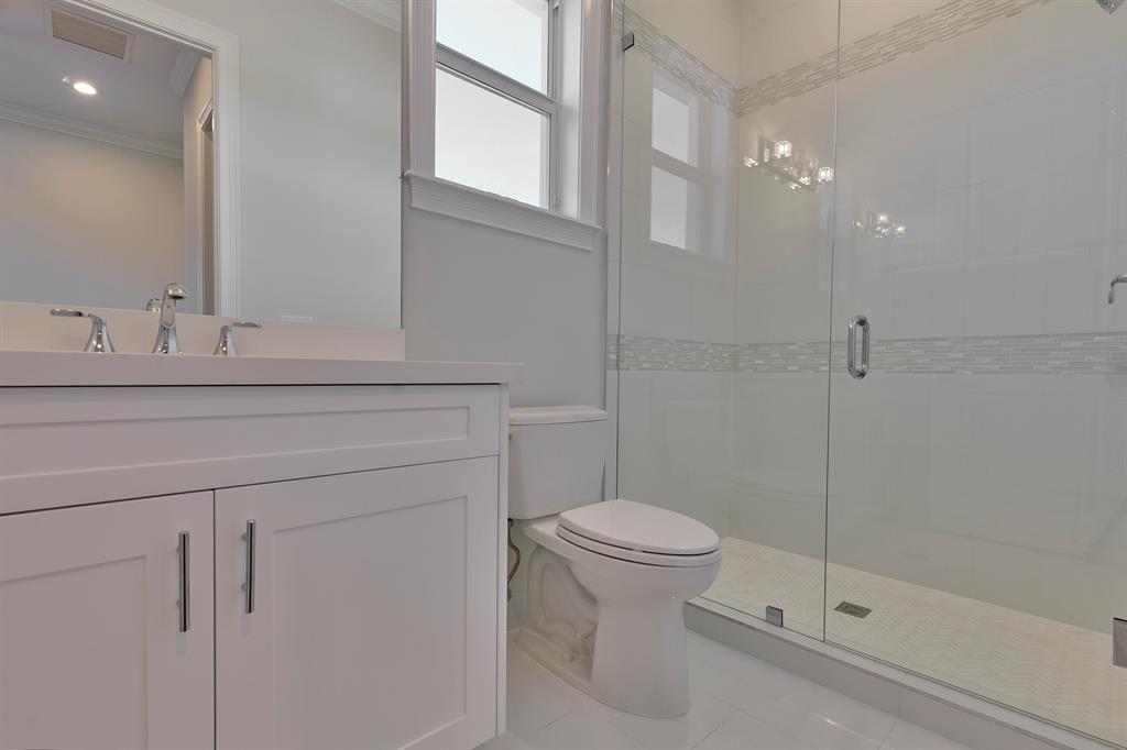 PIRATES COVE - Residential