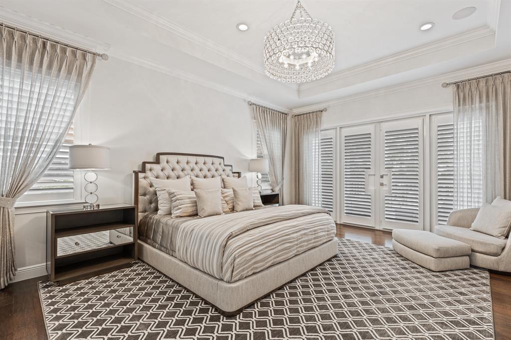 PIRATES COVE - Residential