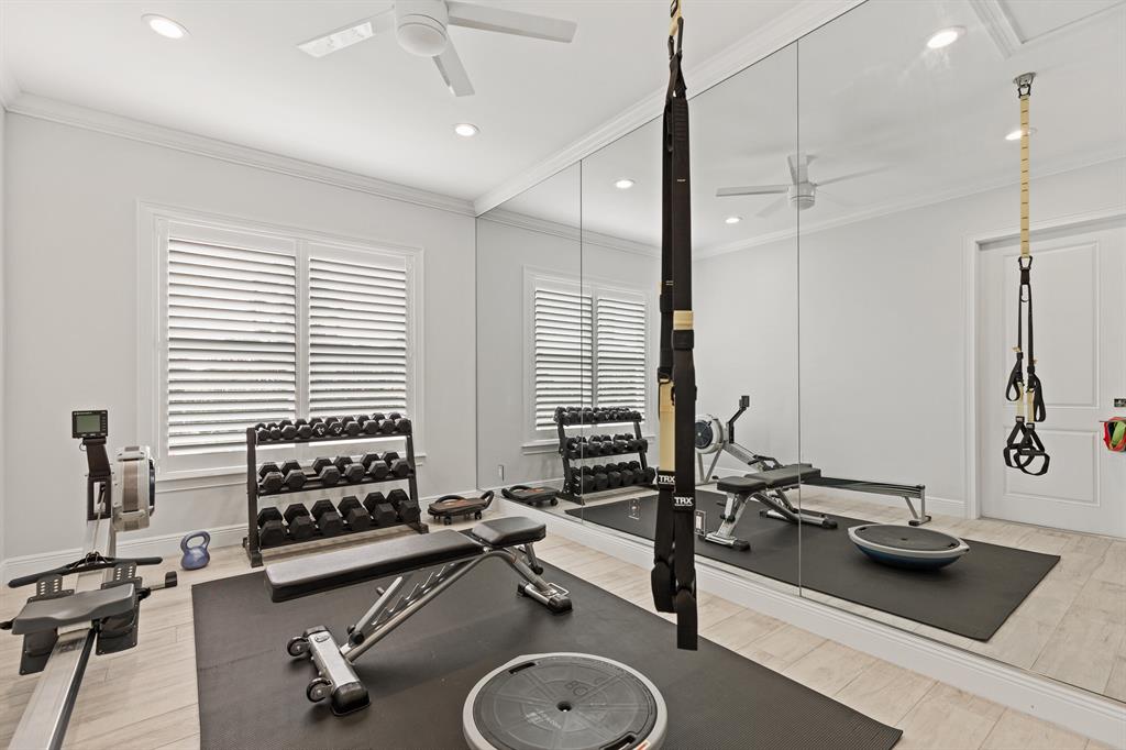 PIRATES COVE - Residential