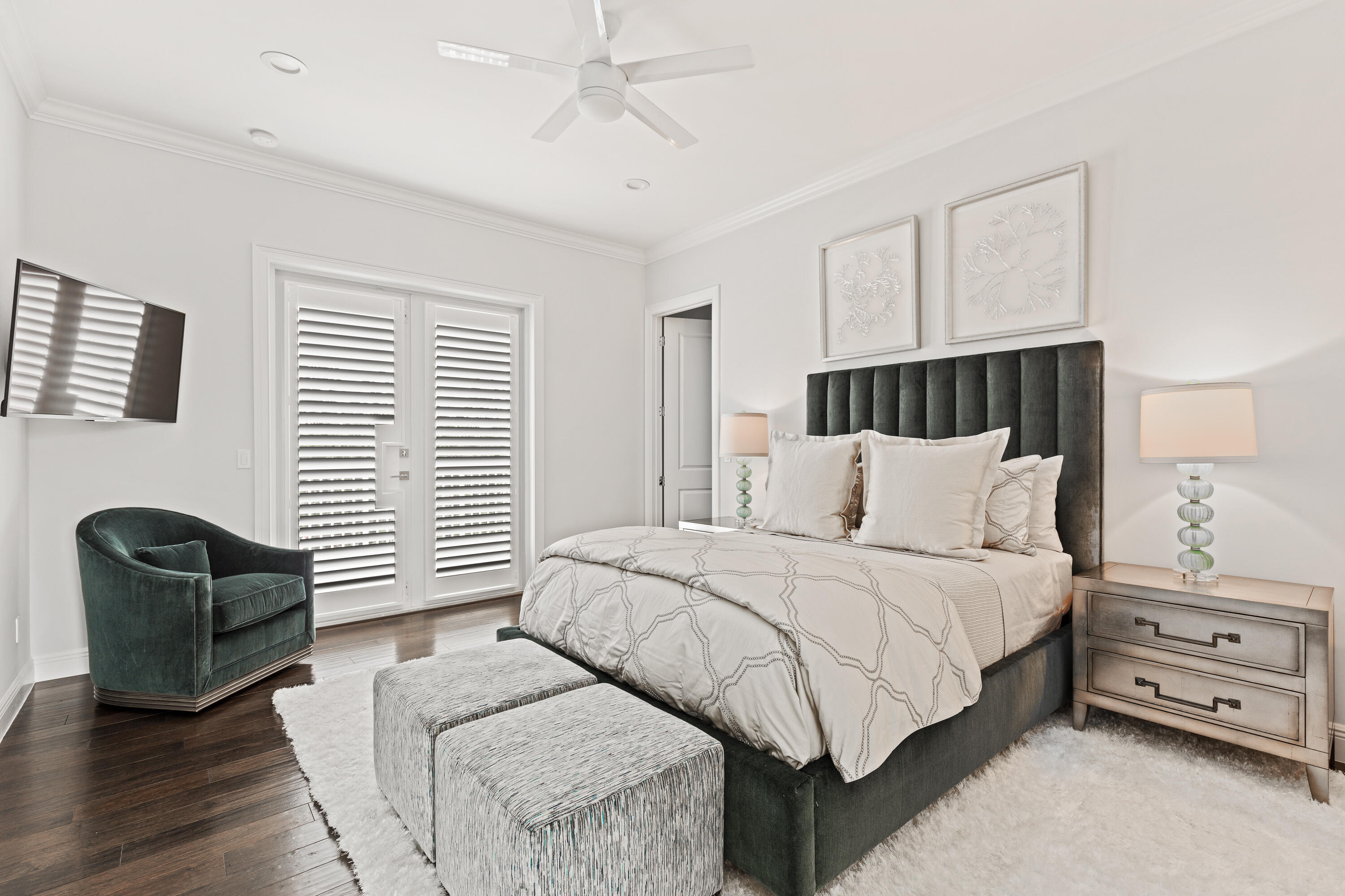 PIRATES COVE - Residential