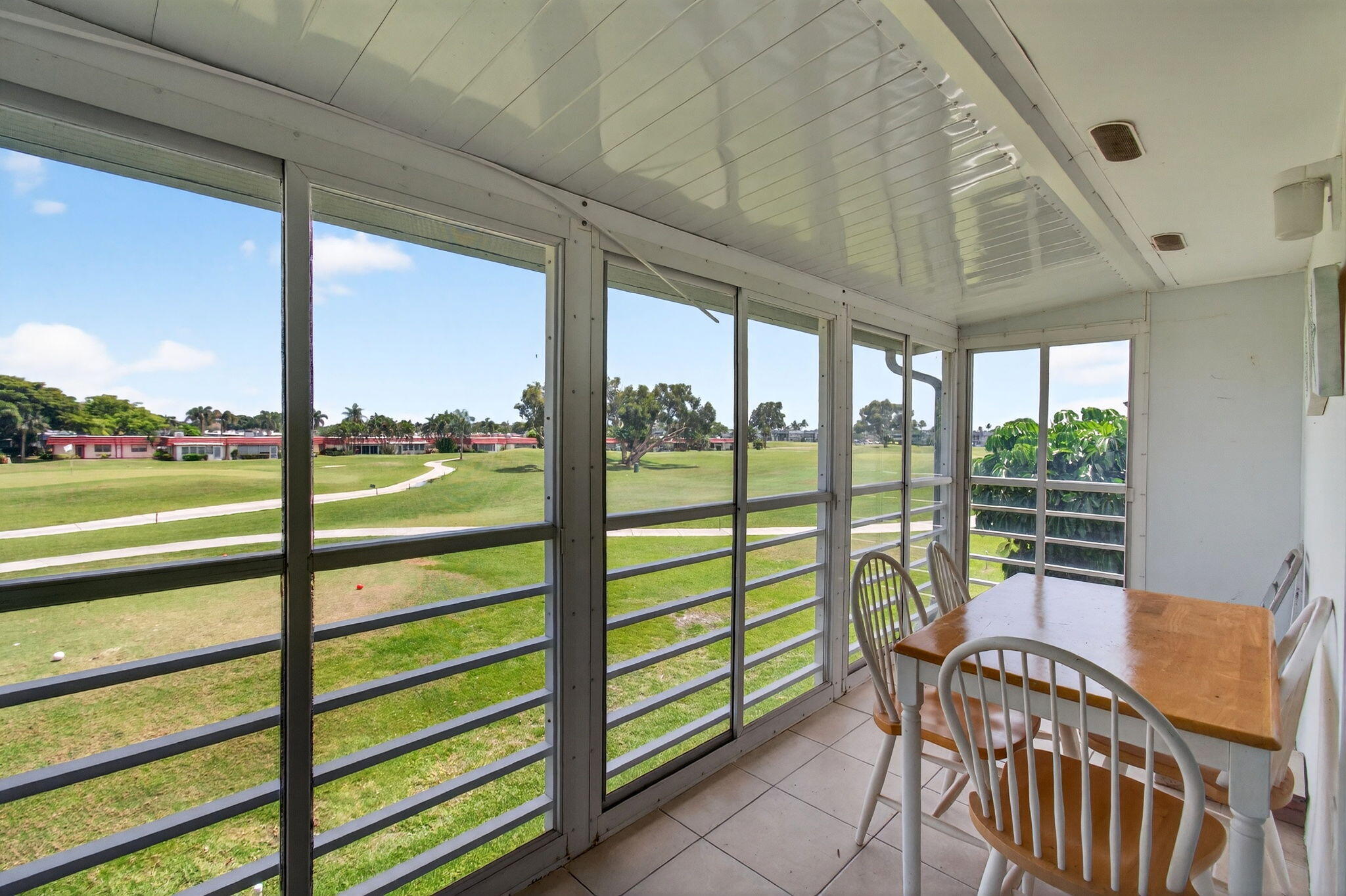 KINGS POINT - Residential