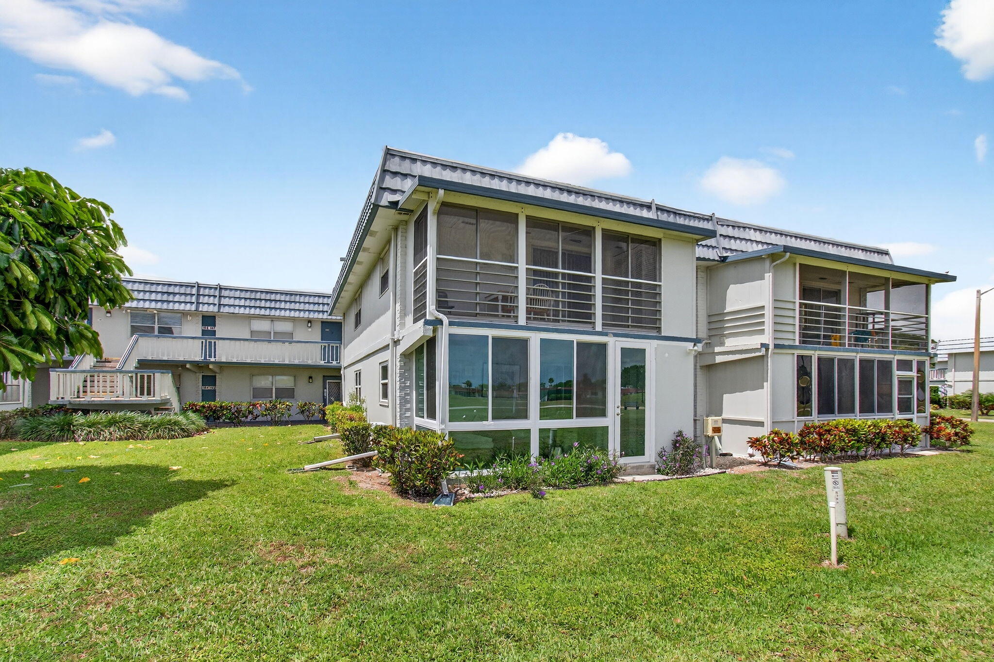 KINGS POINT - Residential