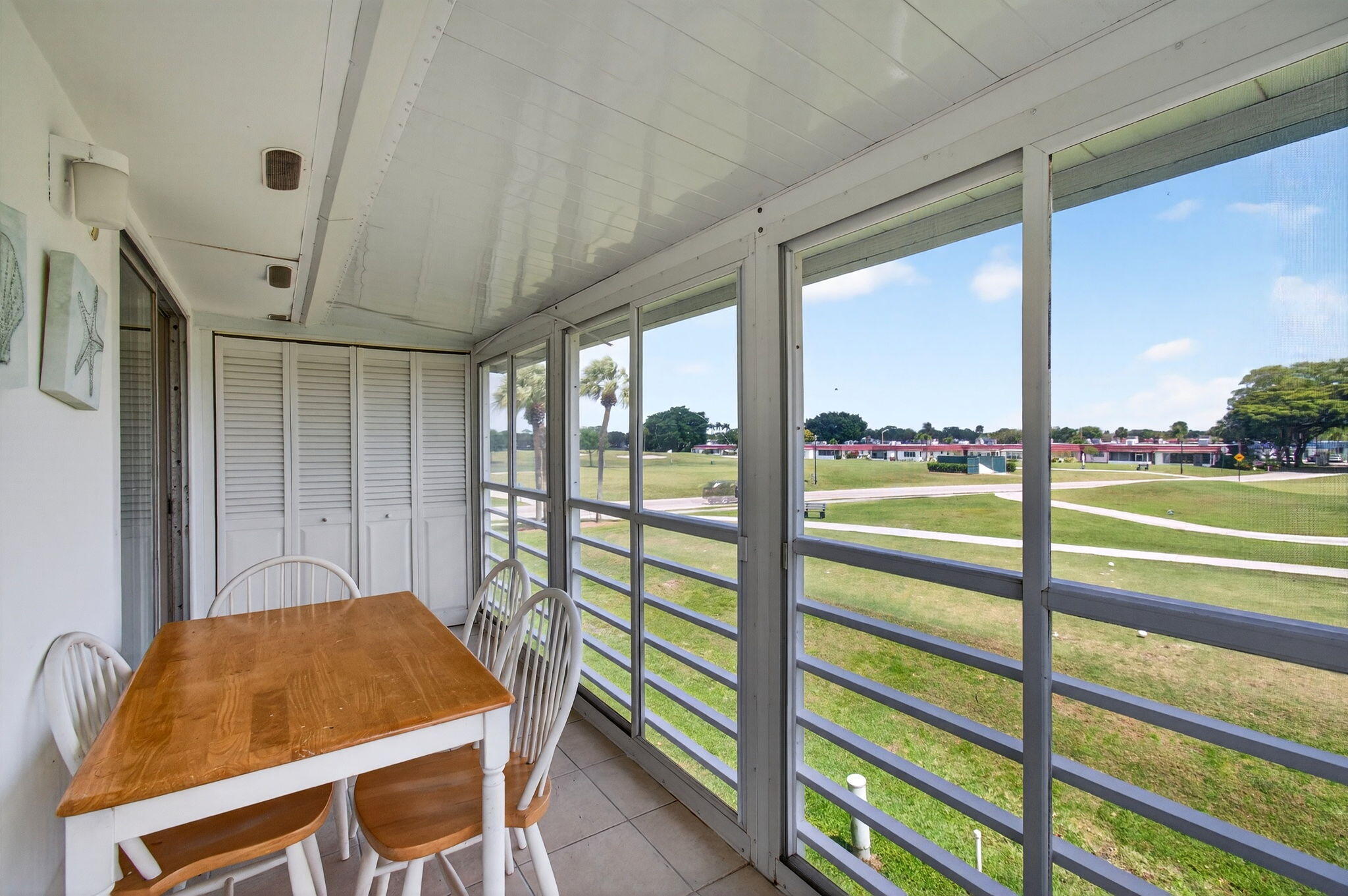 KINGS POINT - Residential