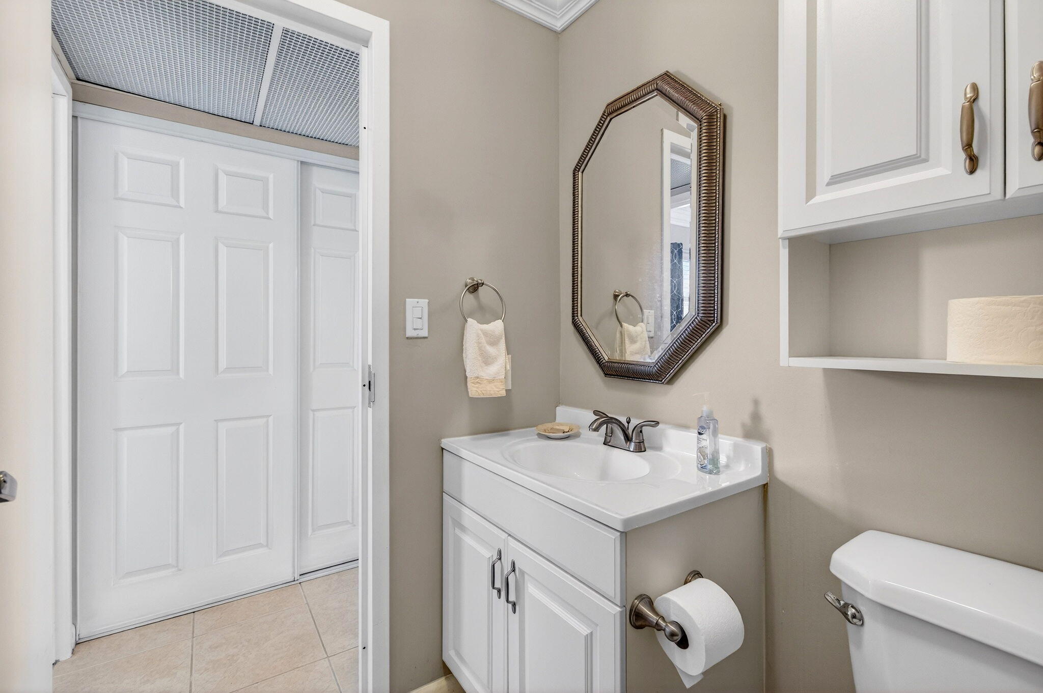 KINGS POINT - Residential