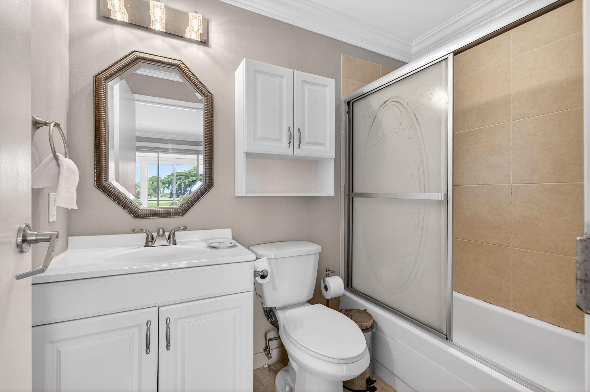 KINGS POINT - Residential