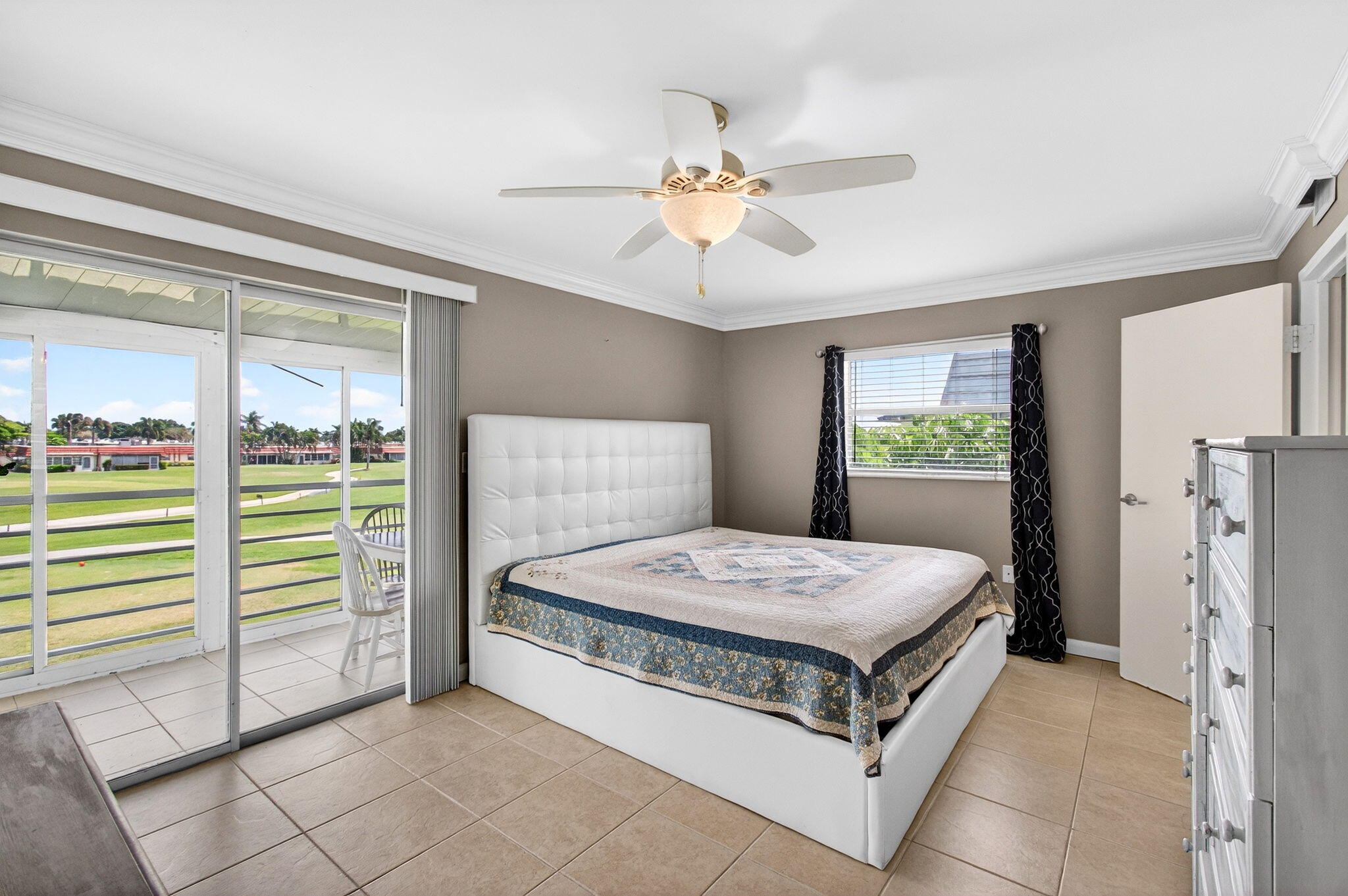 KINGS POINT - Residential