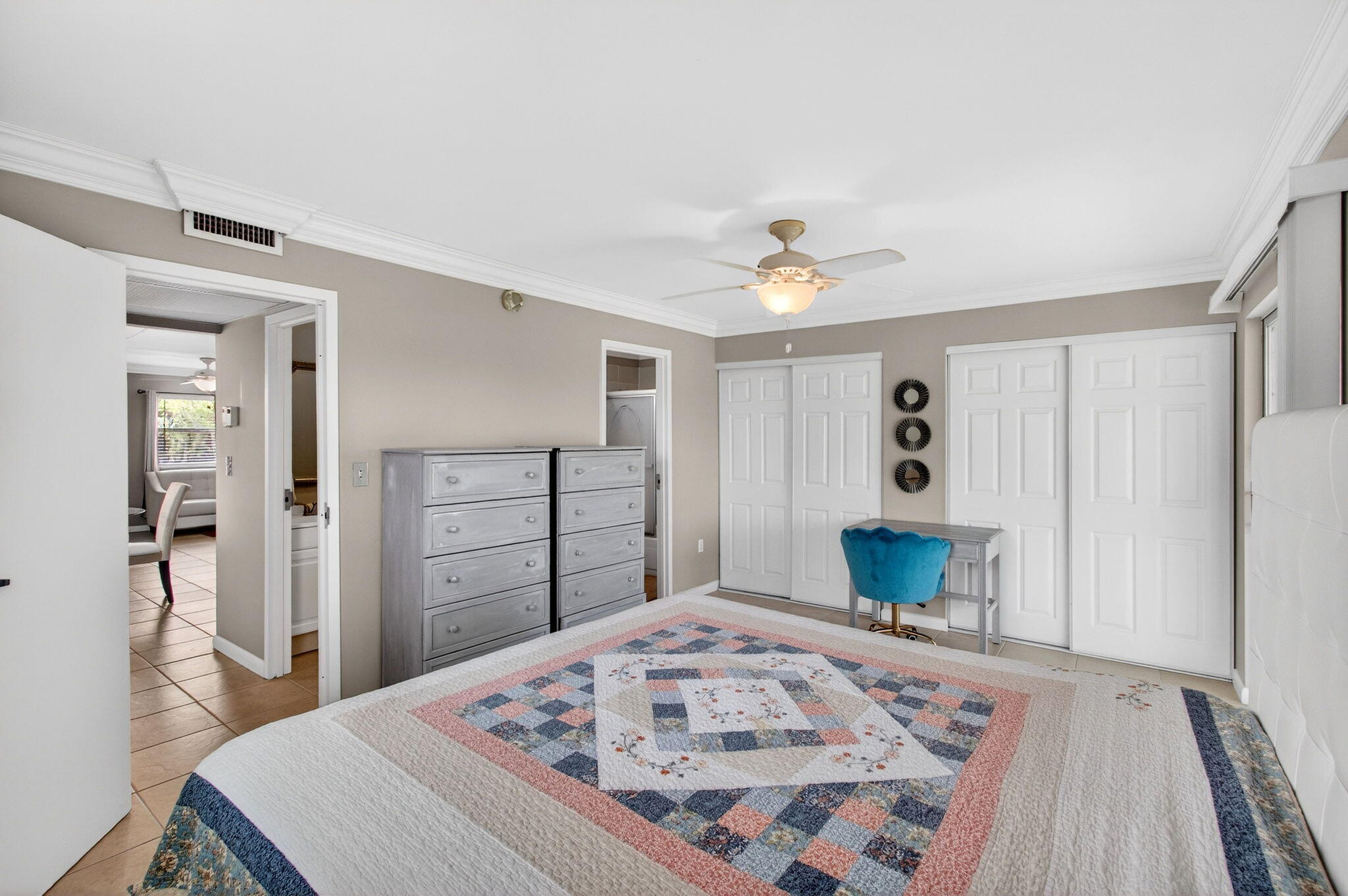 KINGS POINT - Residential