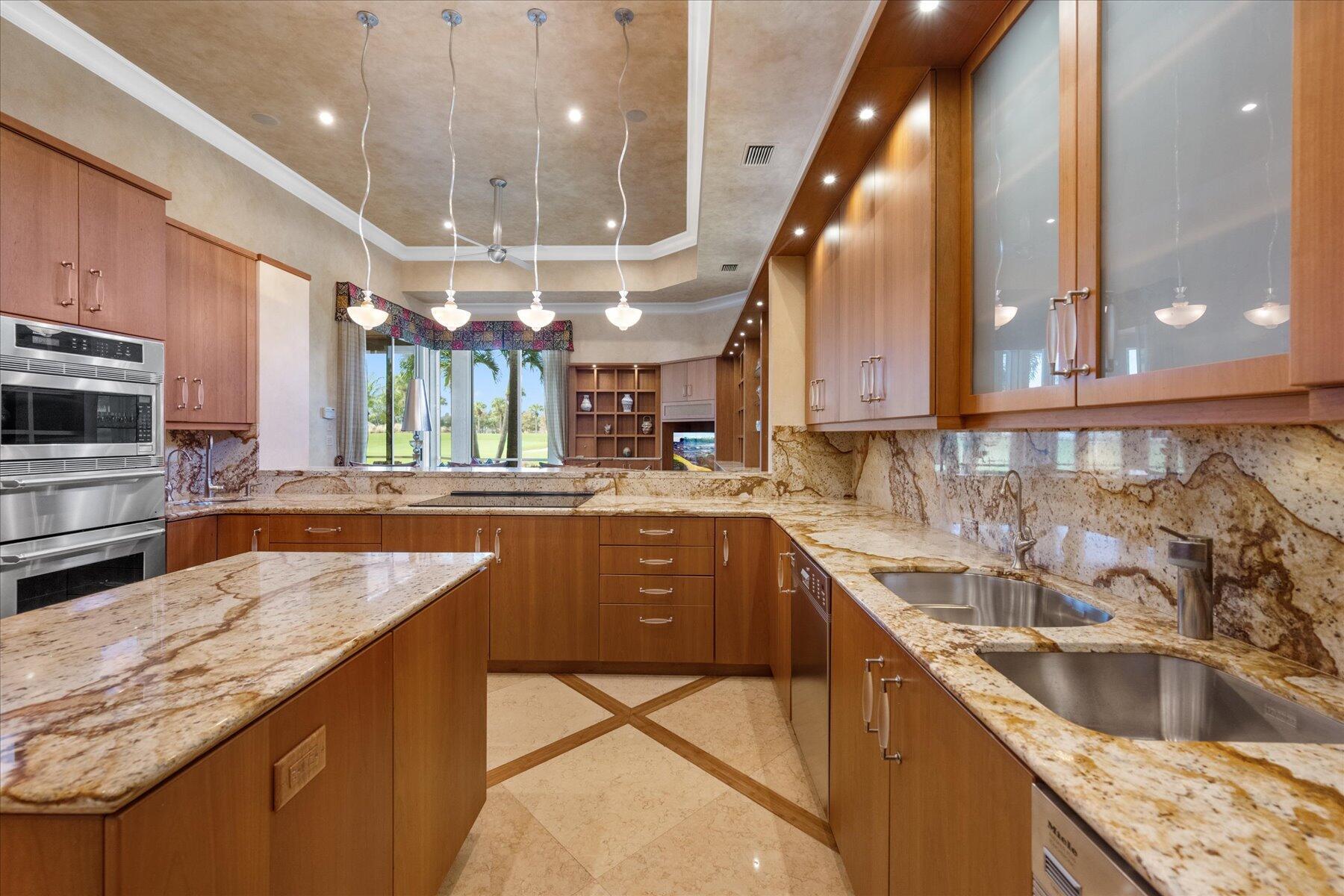 LOXAHATCHEE CLUB AT MAPLE - Residential