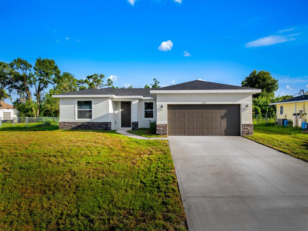 Photo of 6505 Salerno Road, Fort Pierce, FL 34951 (MLS # R11036875)