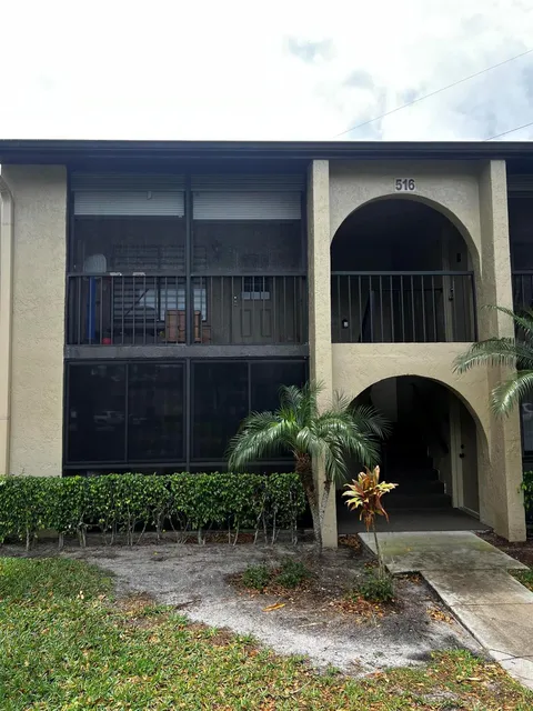 516 Shady Pine Way Unit A1, Greenacres, FL MLS: R11079967