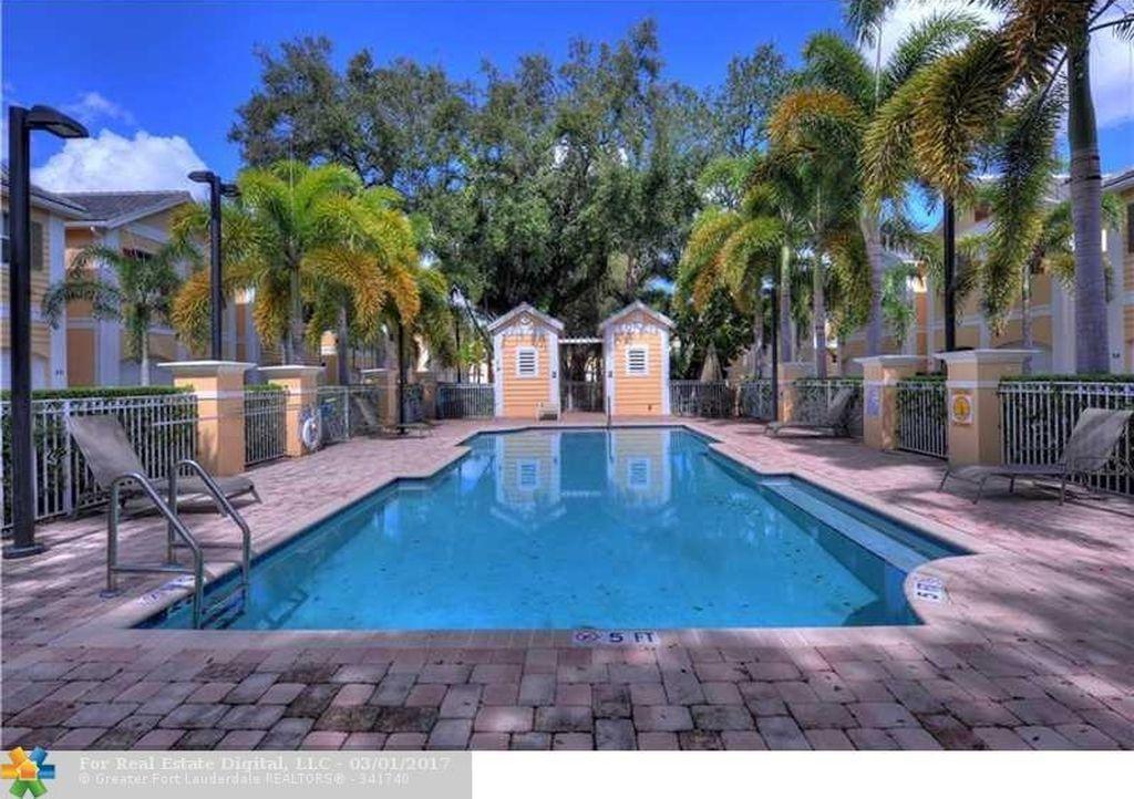 Photo of 521 SW 18th Avenue #51, Fort Lauderdale, FL 33312 (MLS # B26079001)