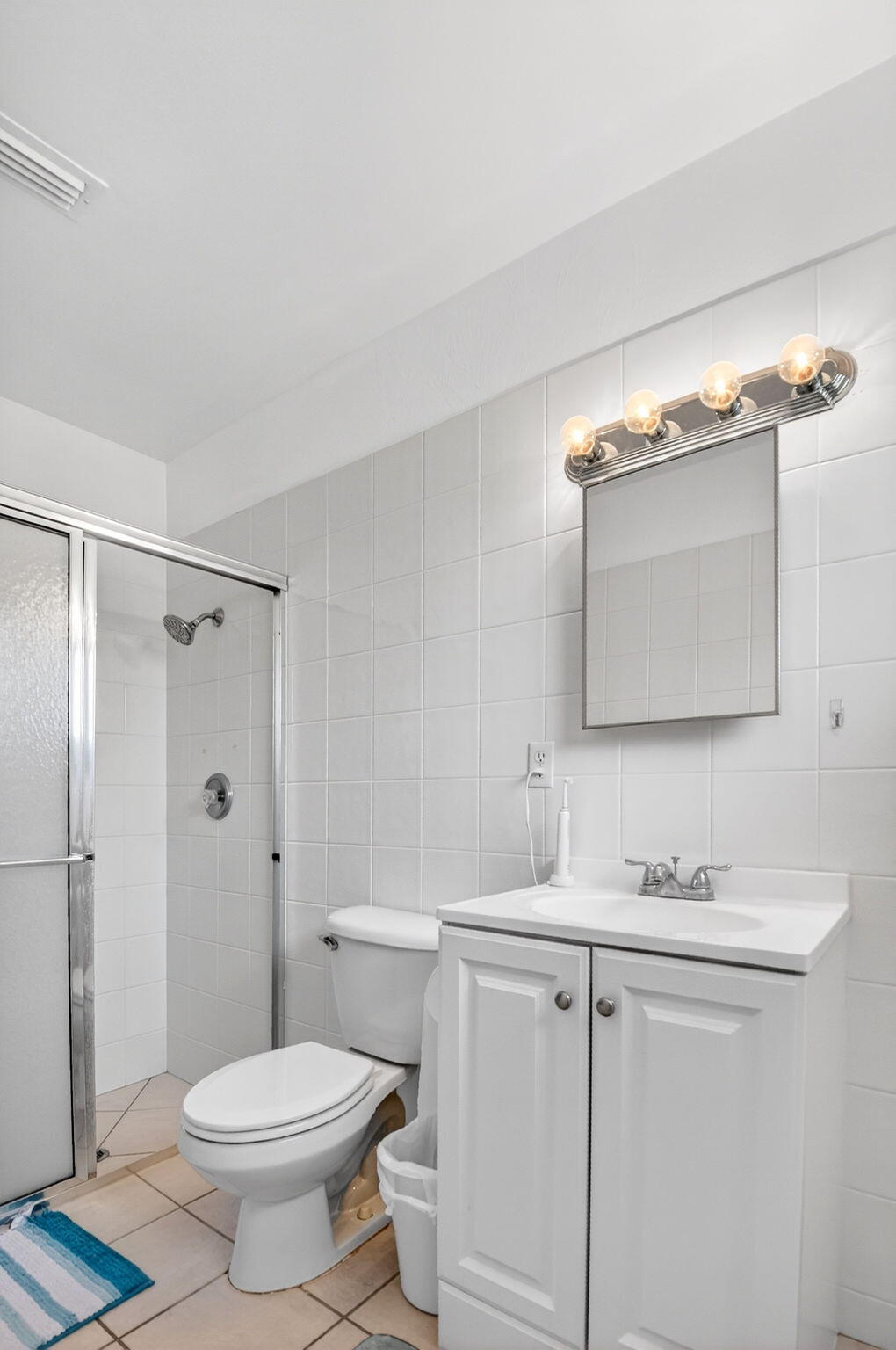 CRESTHAVEN VILLAS CONDO 26 - Residential