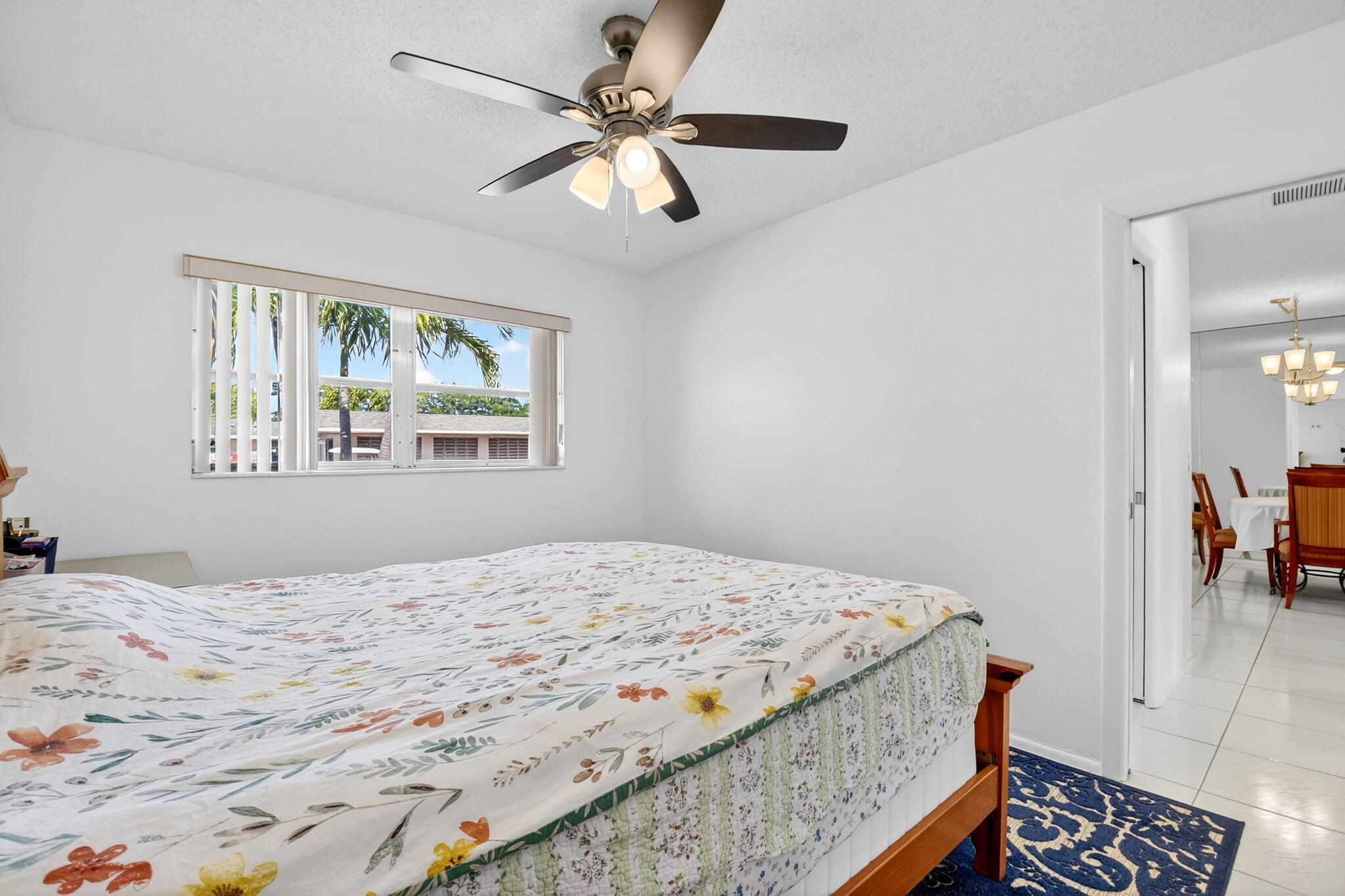 CRESTHAVEN VILLAS CONDO 26 - Residential