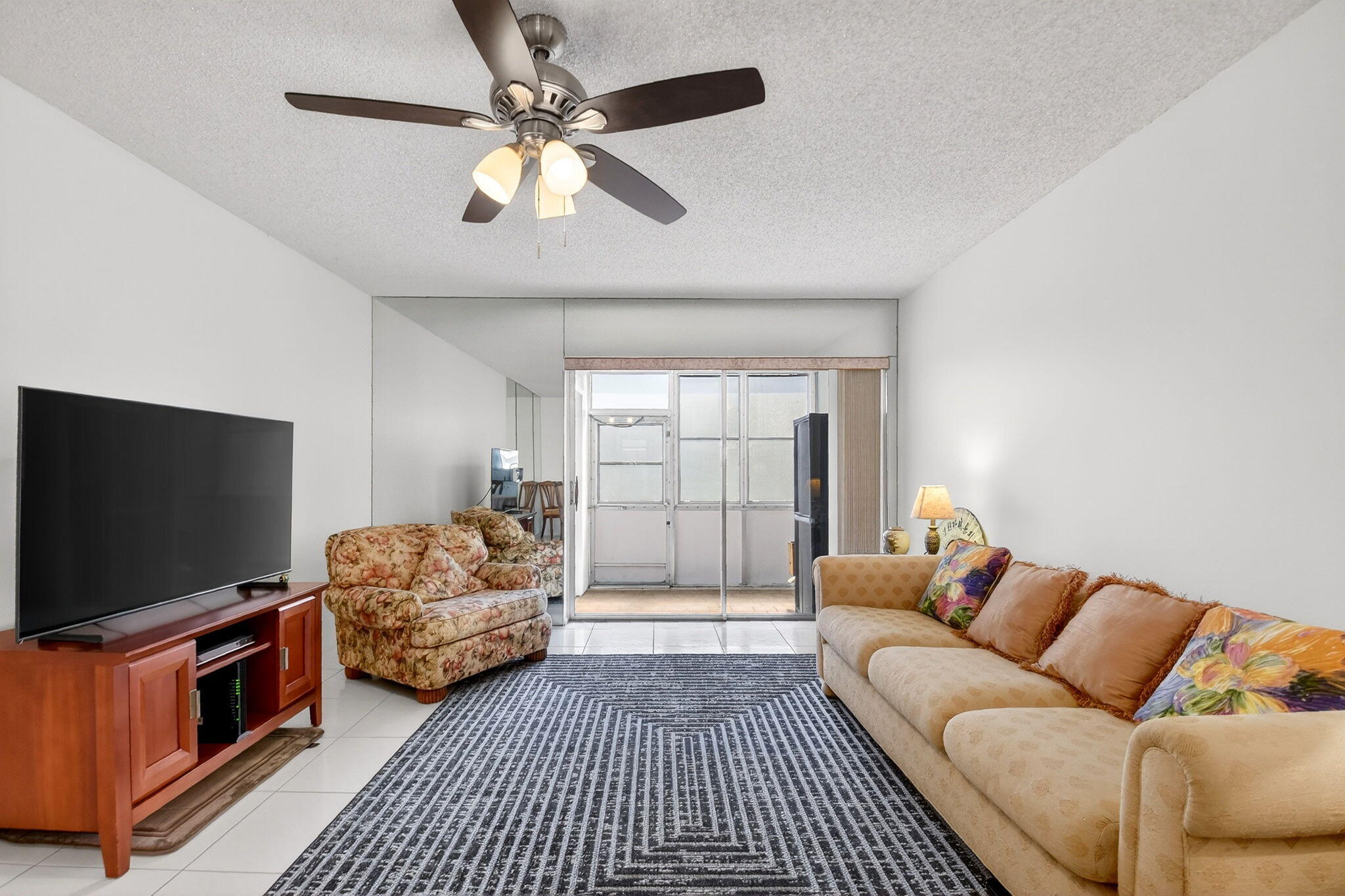 CRESTHAVEN VILLAS CONDO 26 - Residential