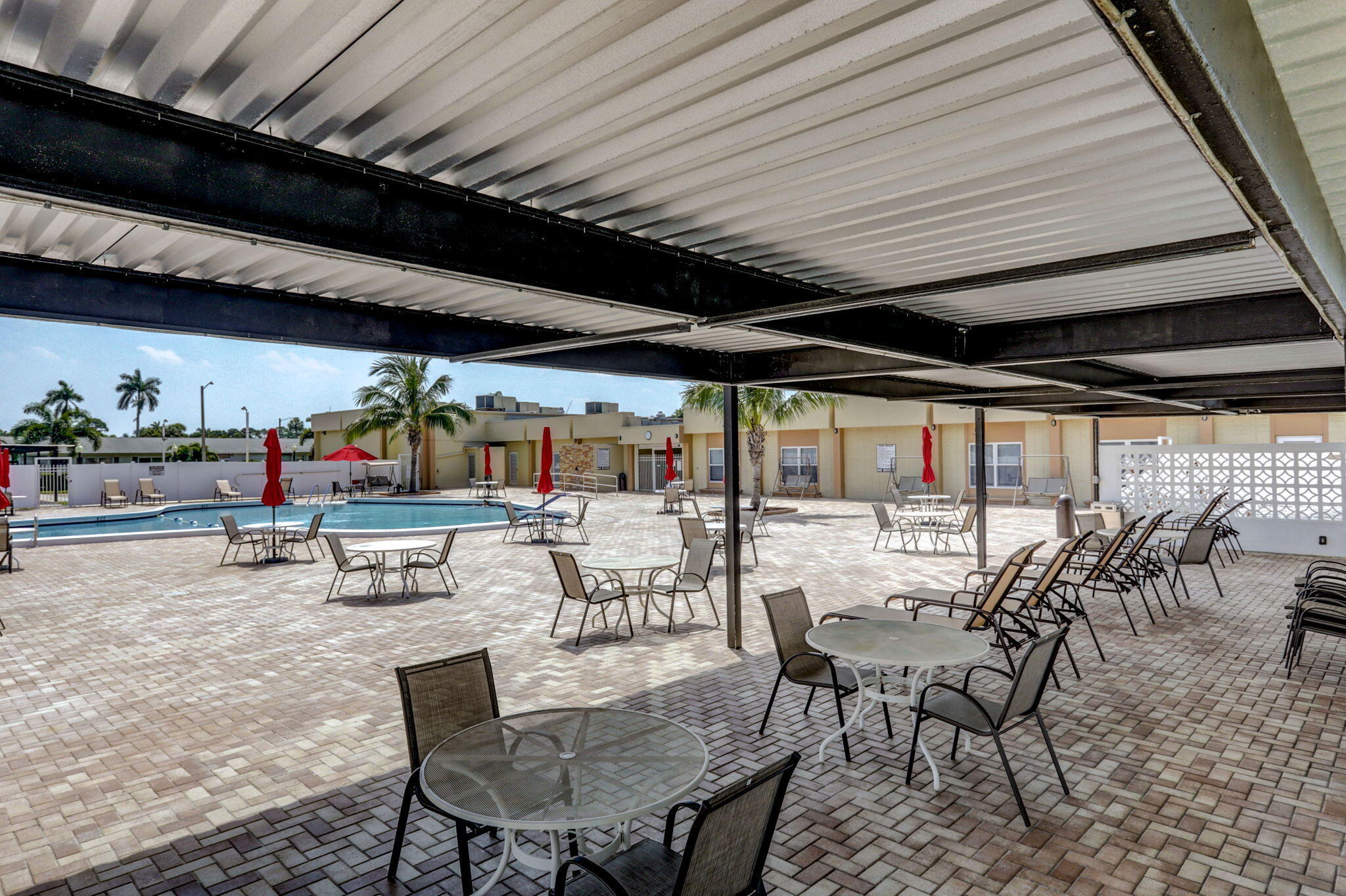 CRESTHAVEN VILLAS CONDO 26 - Residential