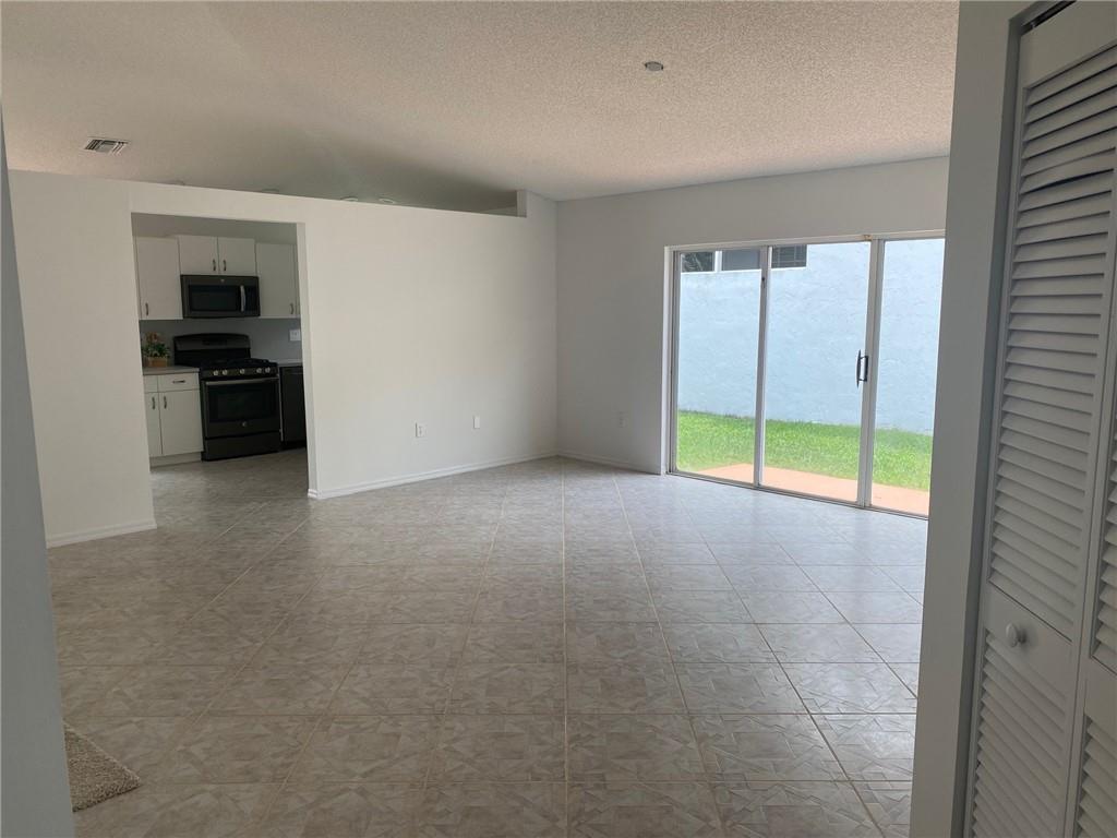 Sawgrass Plantation 152-4 - Residential