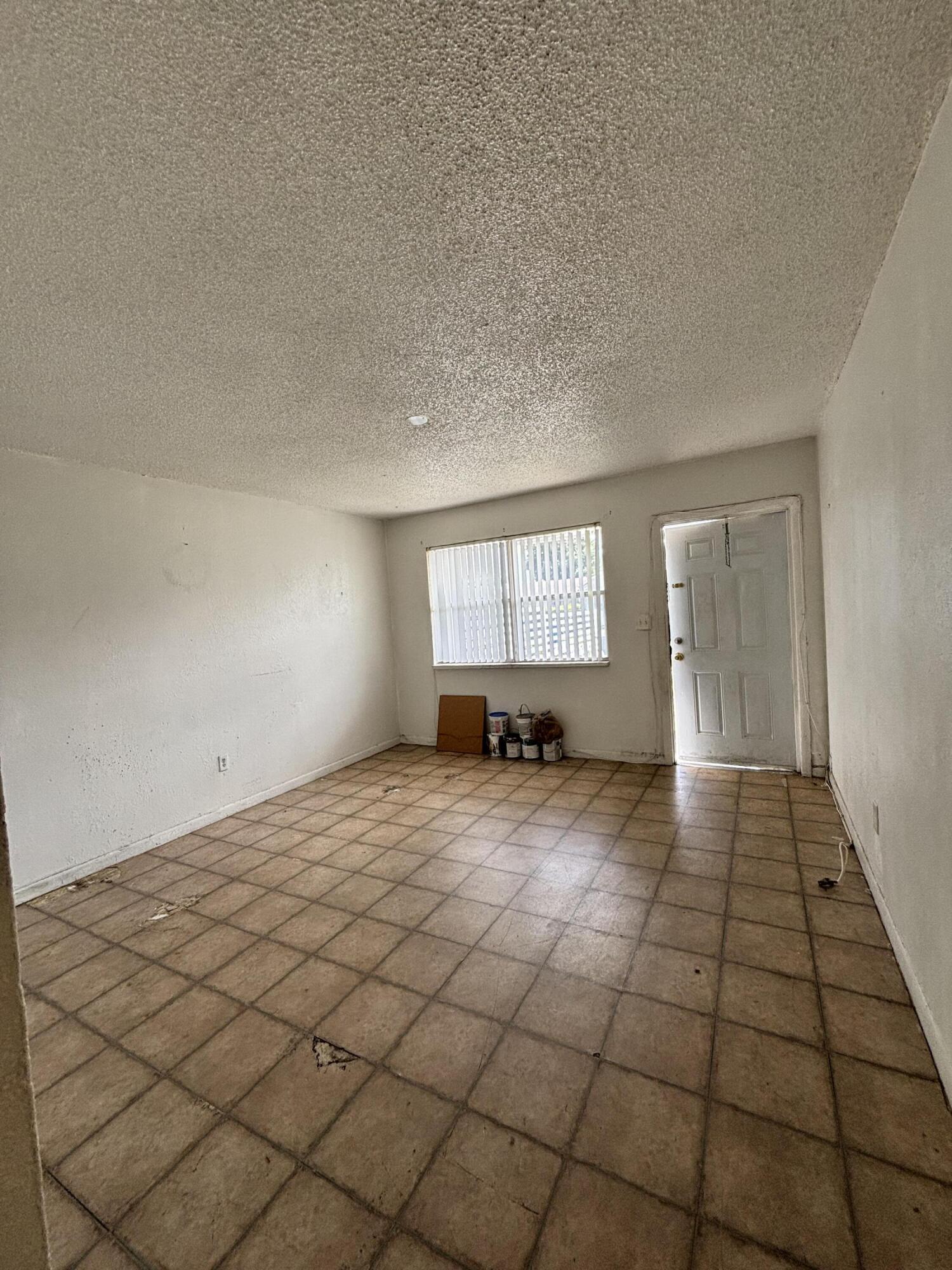 LYNN PARK REPLAT - Residential